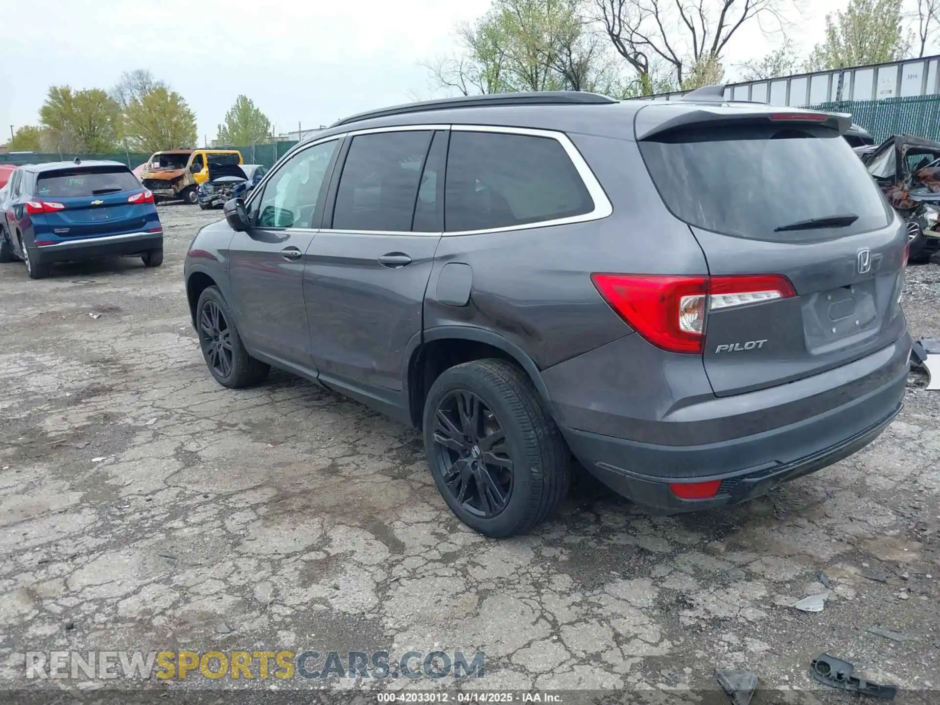 3 Photograph of a damaged car 5FNYF6H25MB078596 HONDA PILOT 2021