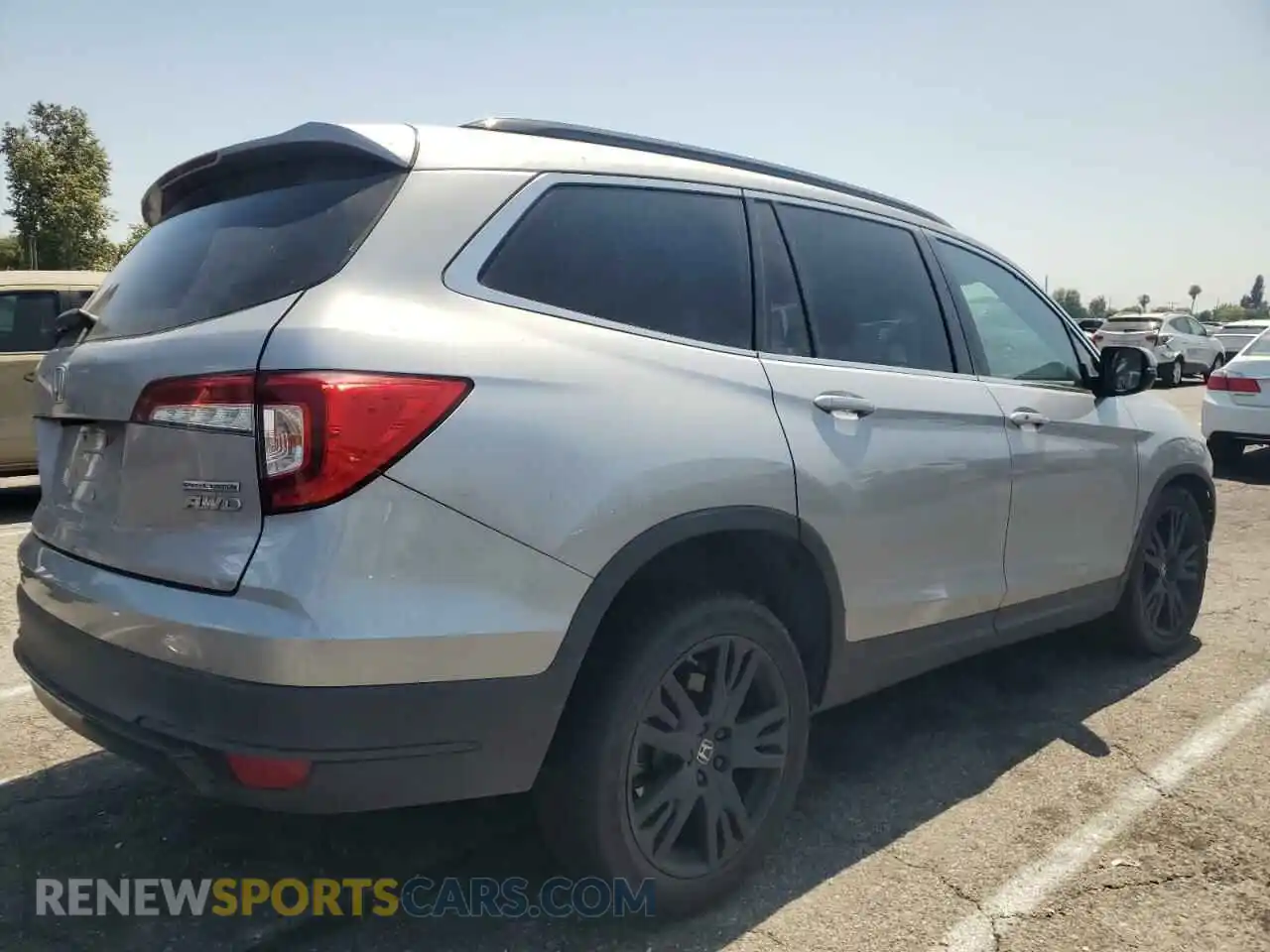 3 Photograph of a damaged car 5FNYF6H26MB077795 HONDA PILOT 2021