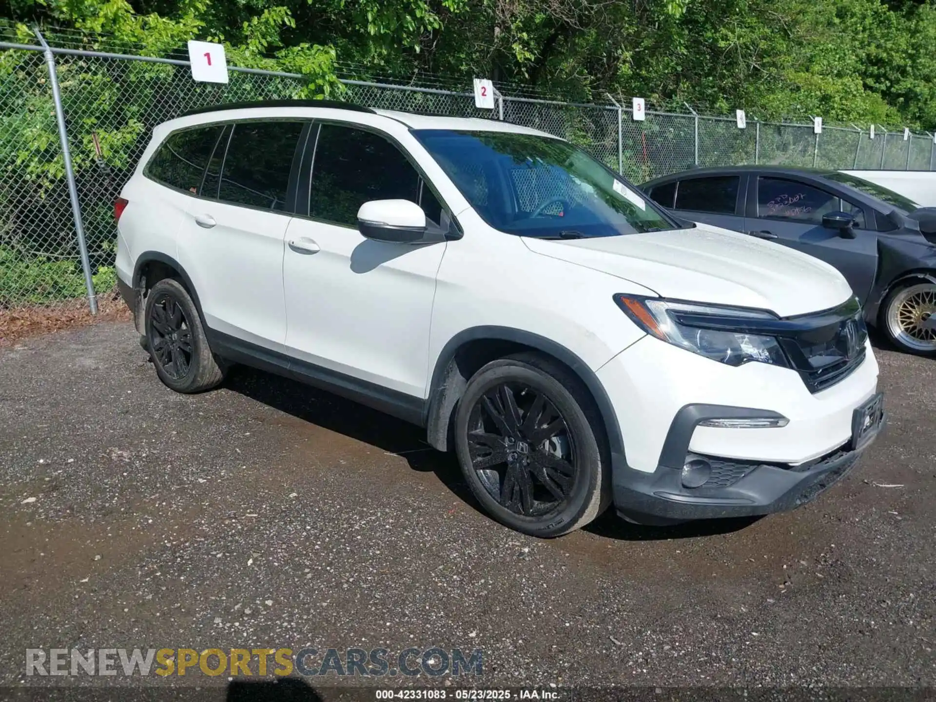 1 Photograph of a damaged car 5FNYF6H26MB102565 HONDA PILOT 2021