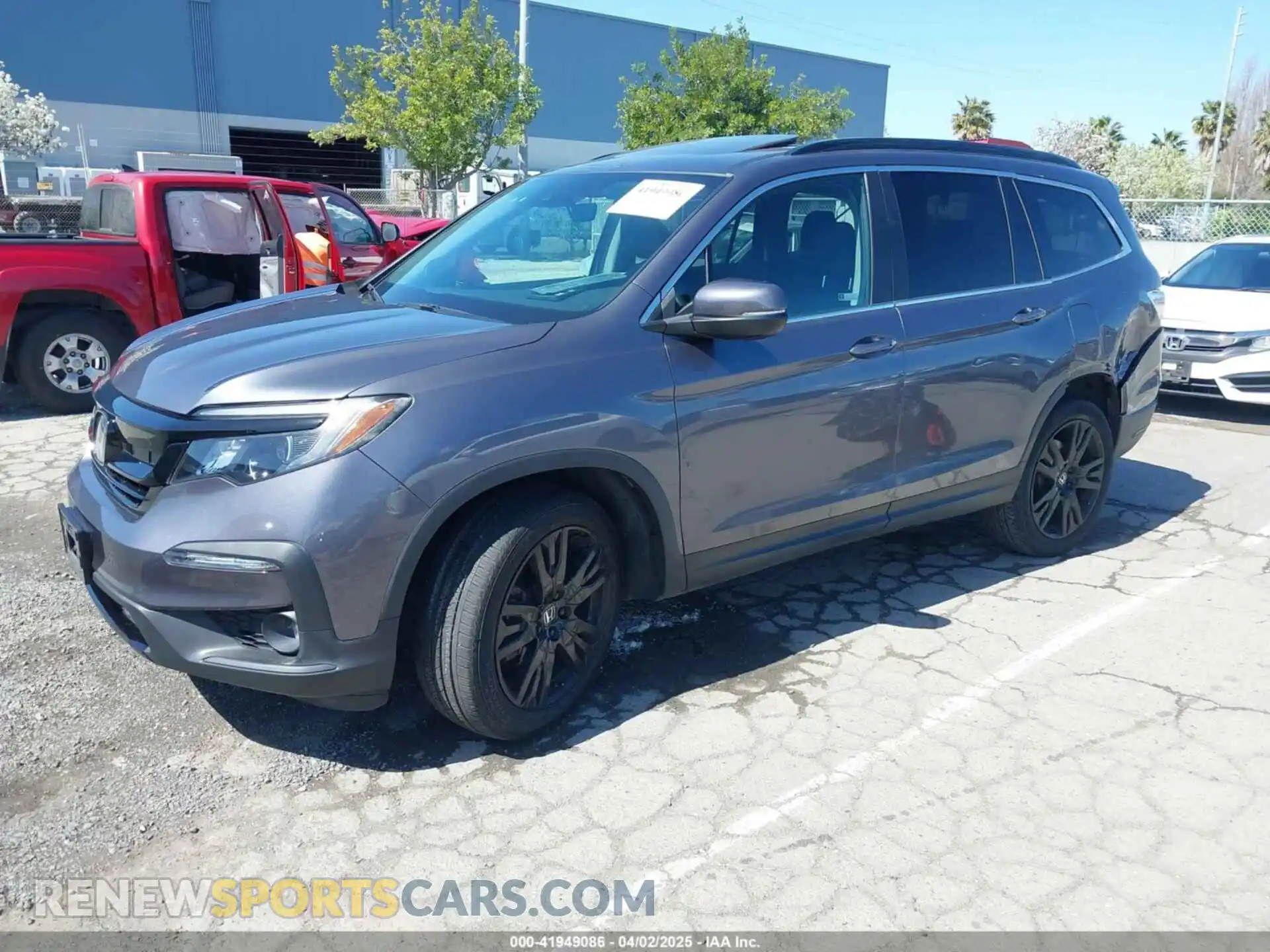 2 fotografías del automóvil dañado 5FNYF6H27MB008078 HONDA PILOT 2021