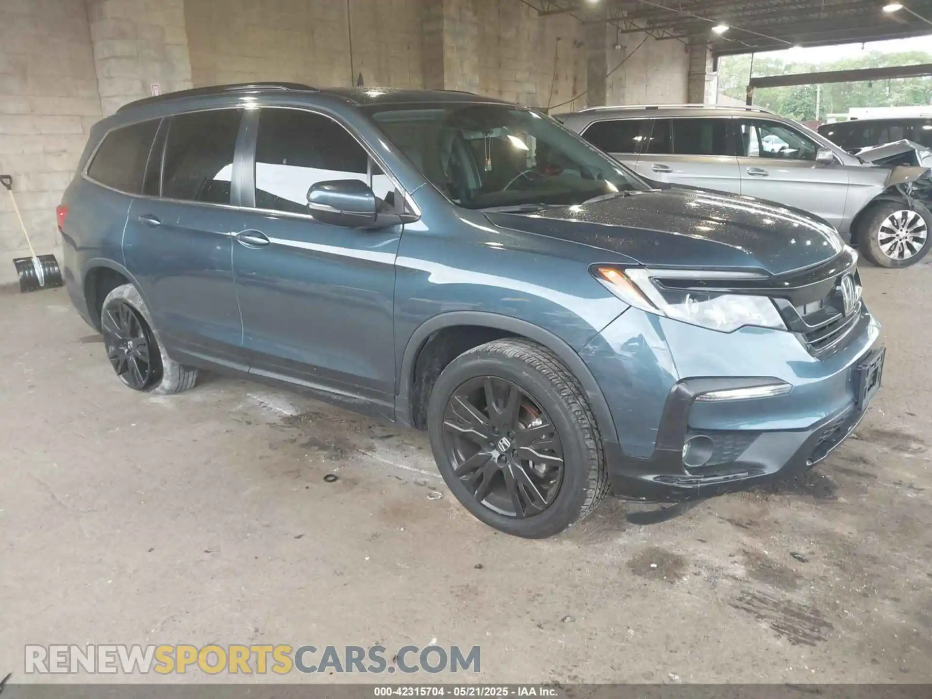 1 Photograph of a damaged car 5FNYF6H27MB096582 HONDA PILOT 2021