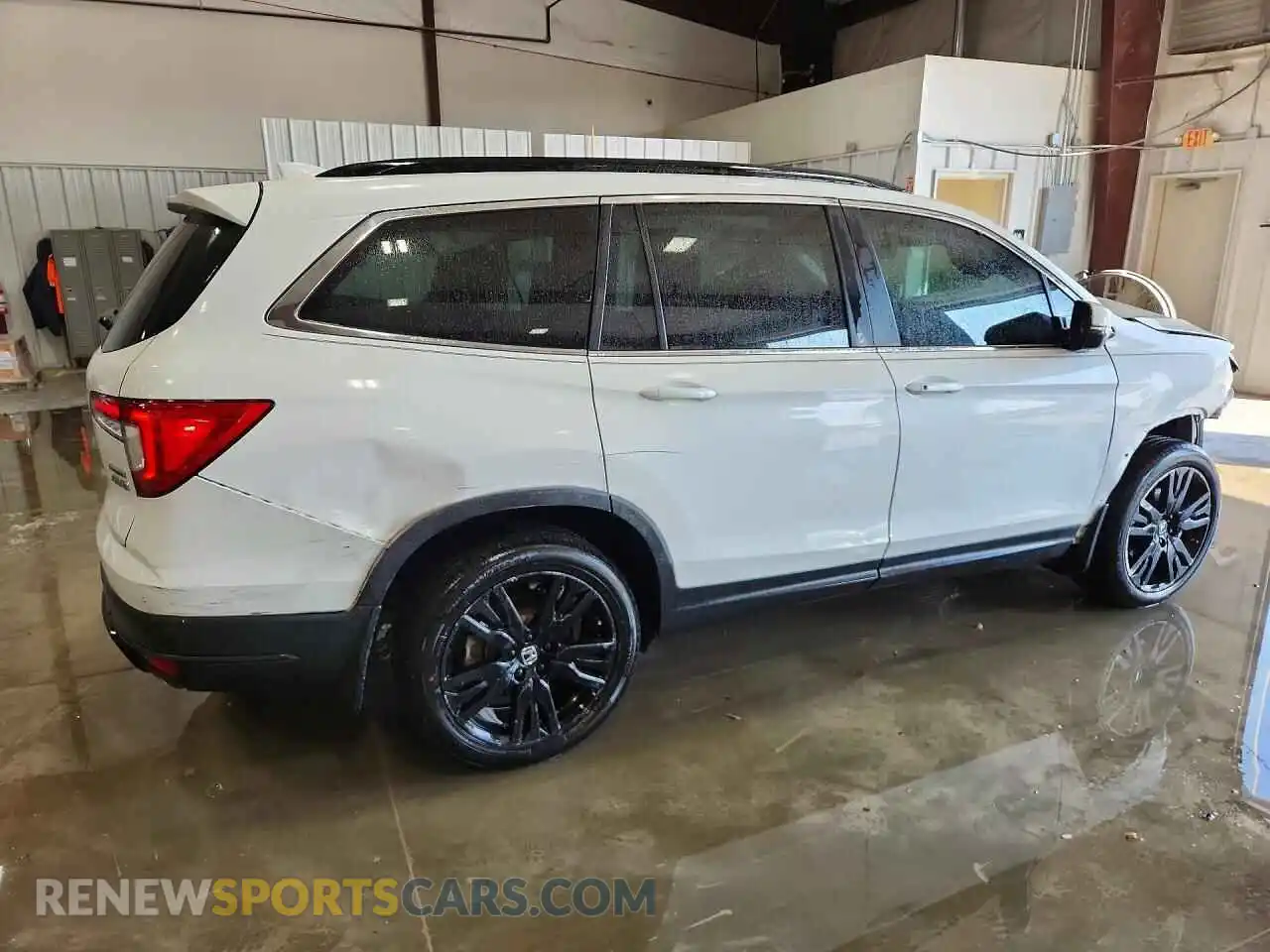 3 Photograph of a damaged car 5FNYF6H28MB006677 HONDA PILOT 2021
