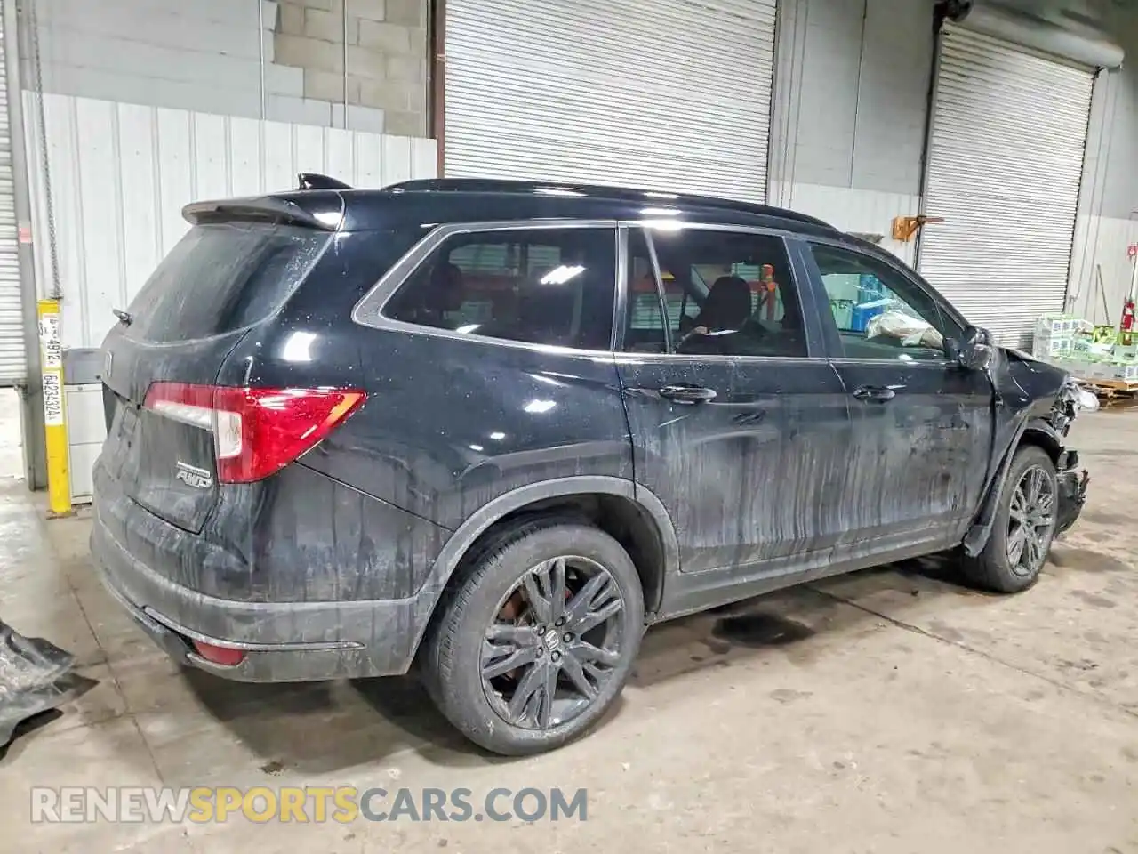 3 Photograph of a damaged car 5FNYF6H28MB101112 HONDA PILOT 2021