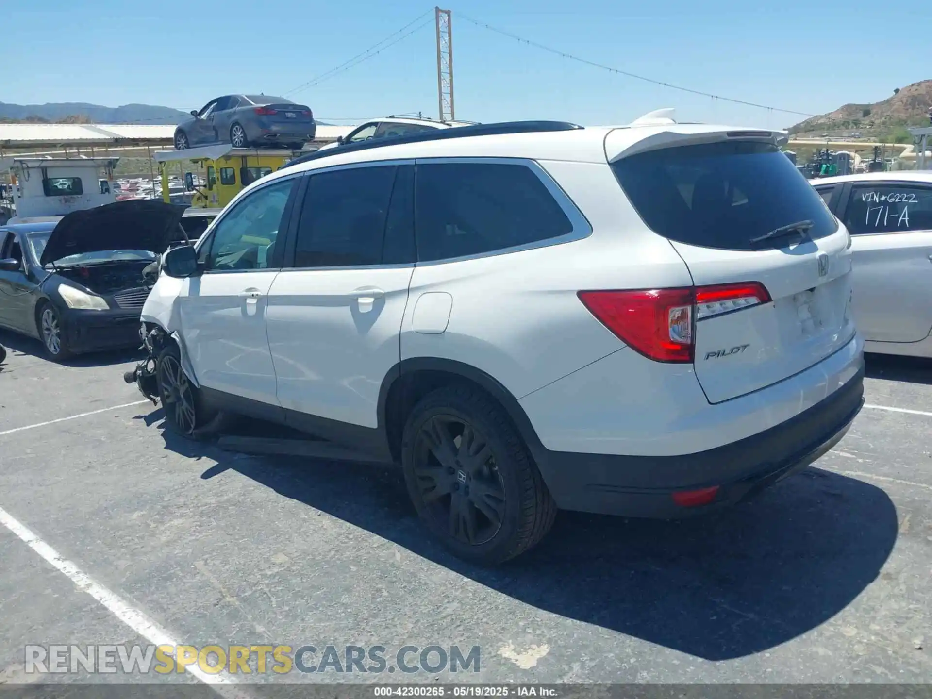 3 Photograph of a damaged car 5FNYF6H2XMB098150 HONDA PILOT 2021