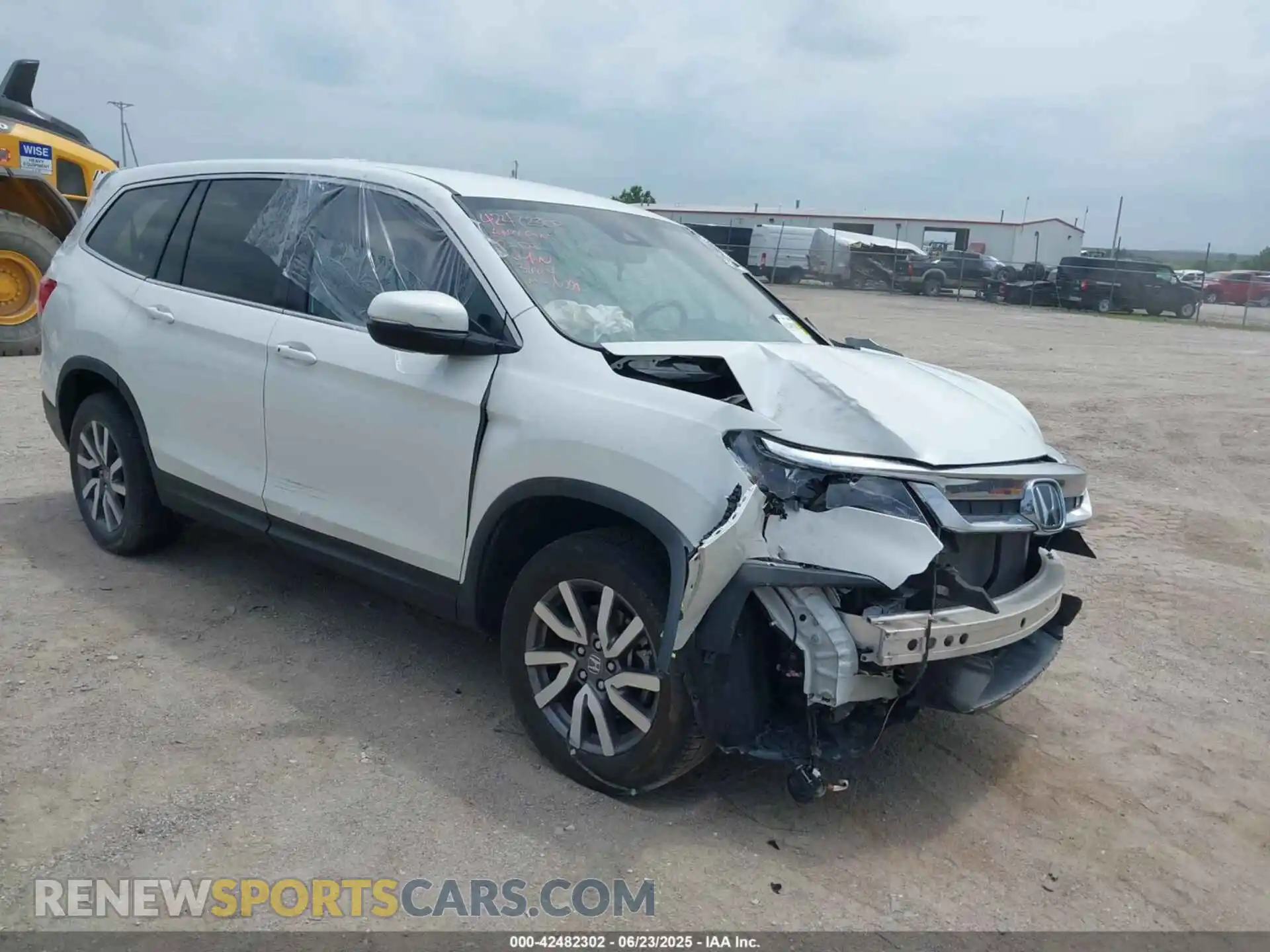 1 Photograph of a damaged car 5FNYF6H30MB046308 HONDA PILOT 2021