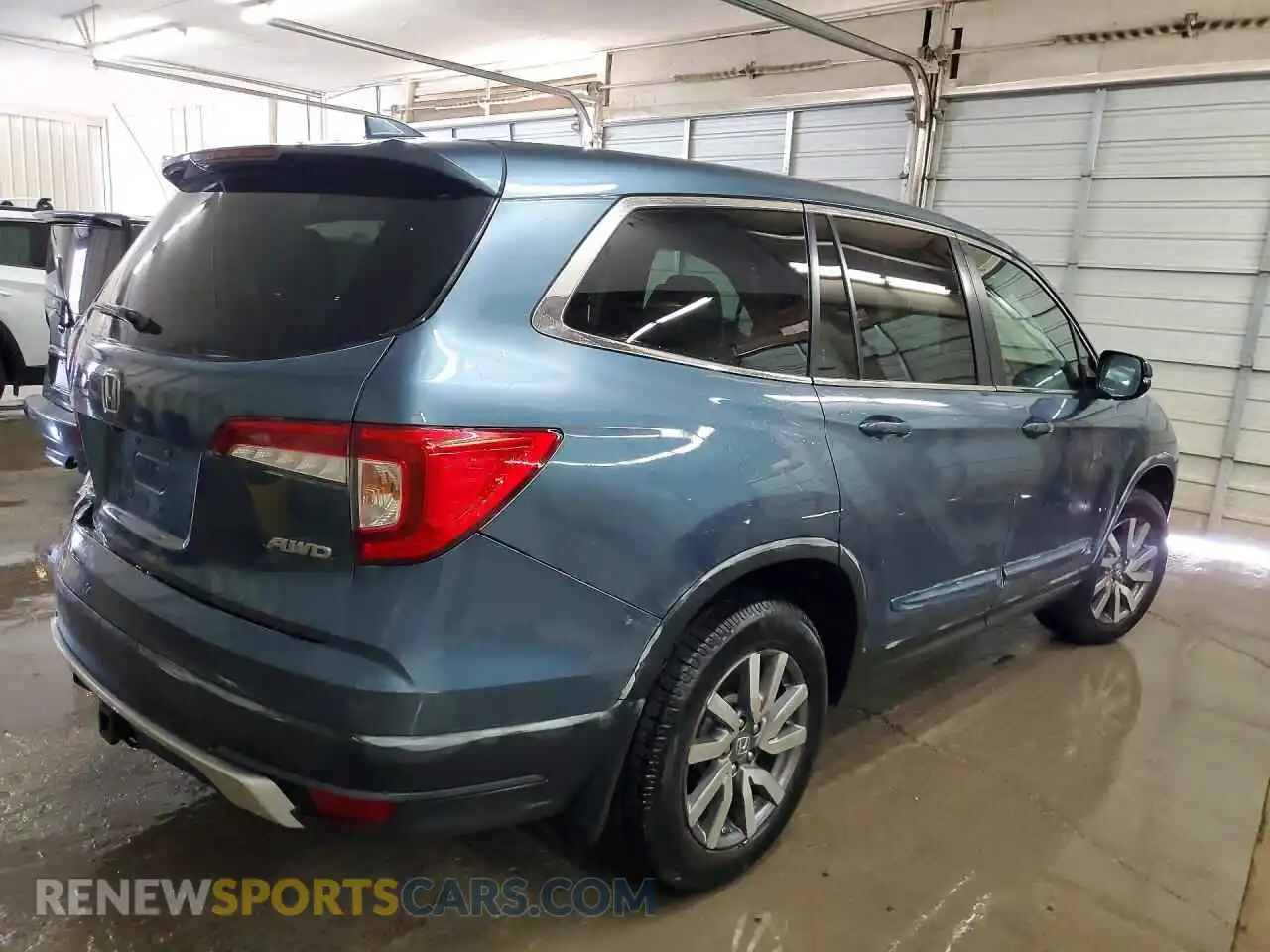 3 Photograph of a damaged car 5FNYF6H33MB063099 HONDA PILOT 2021