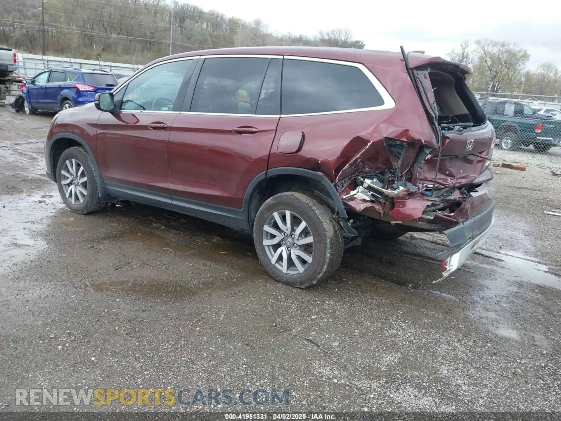 3 Photograph of a damaged car 5FNYF6H33MB080131 HONDA PILOT 2021