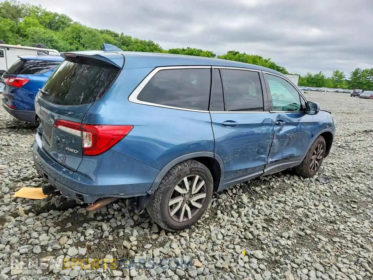 3 Photograph of a damaged car 5FNYF6H38MB017977 HONDA PILOT 2021