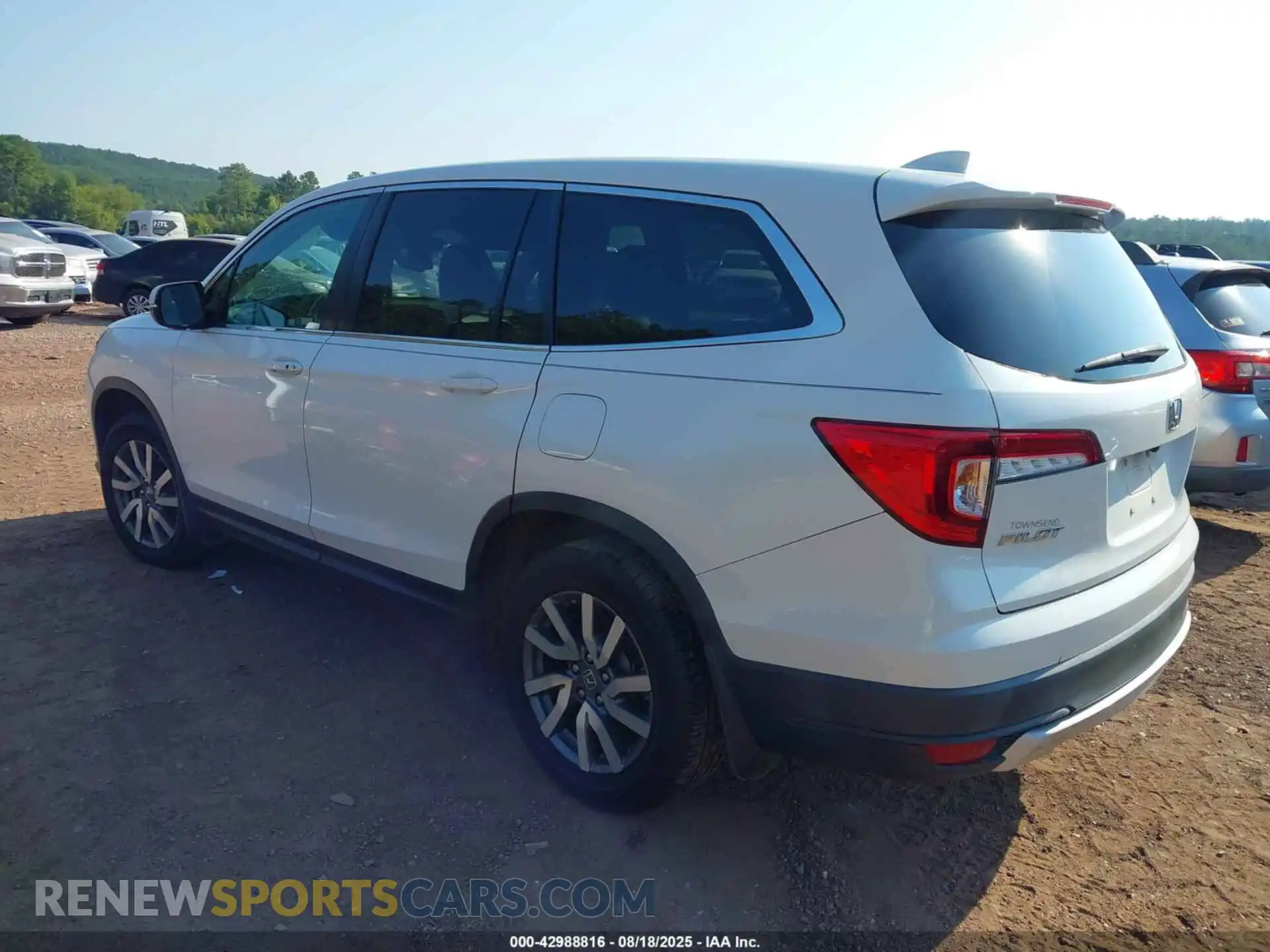 3 Photograph of a damaged car 5FNYF6H51MB003789 HONDA PILOT 2021