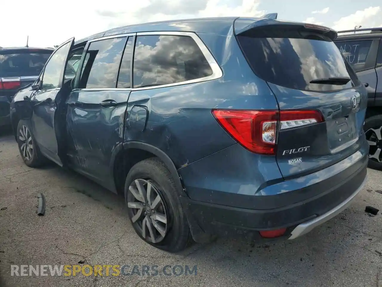 2 Photograph of a damaged car 5FNYF6H51MB058081 HONDA PILOT 2021