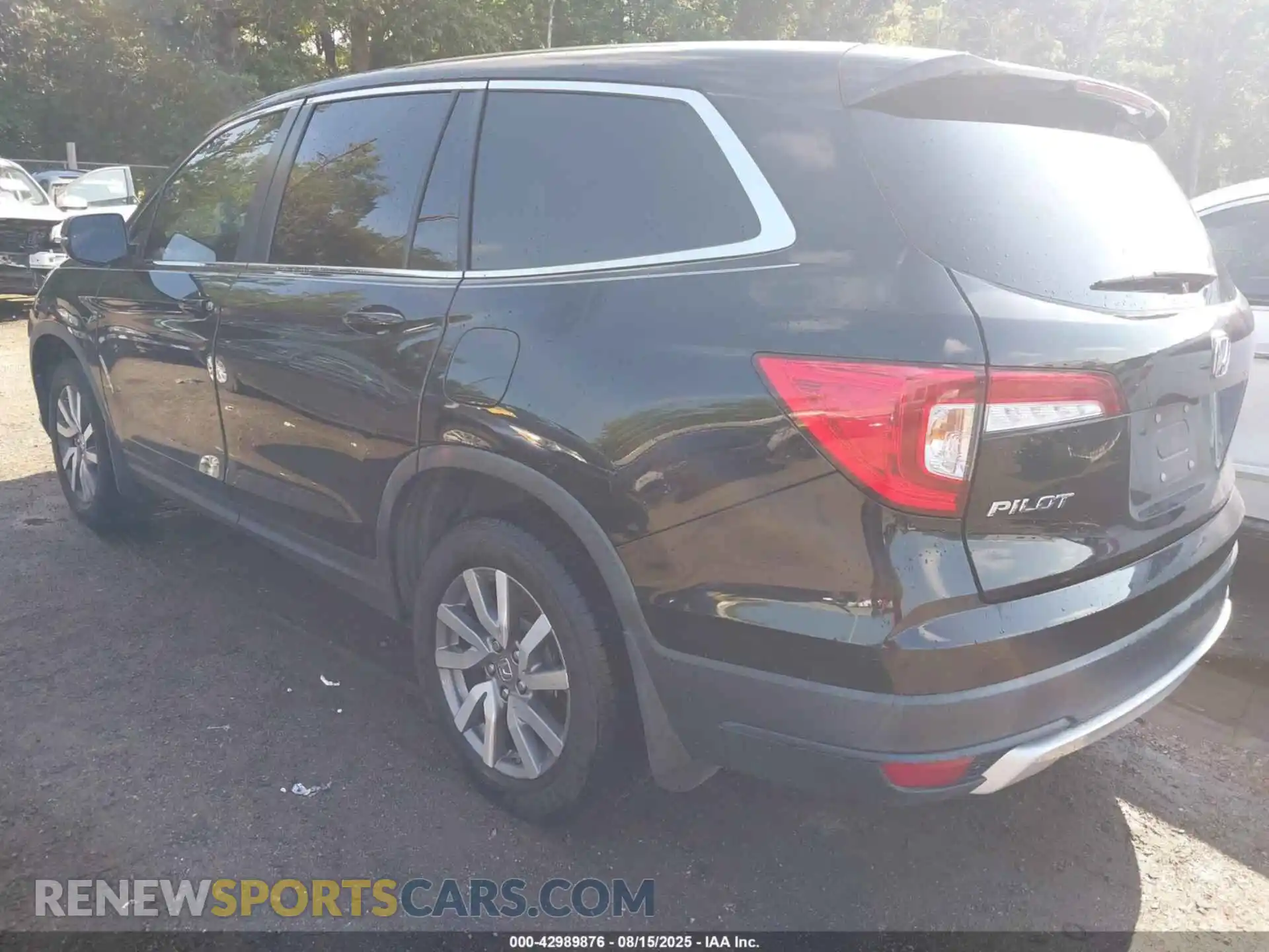 3 Photograph of a damaged car 5FNYF6H51MB062471 HONDA PILOT 2021