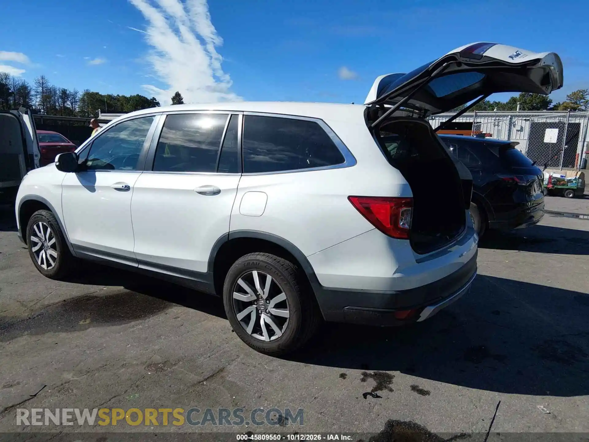 3 Photograph of a damaged car 5FNYF6H52MB032668 HONDA PILOT 2021
