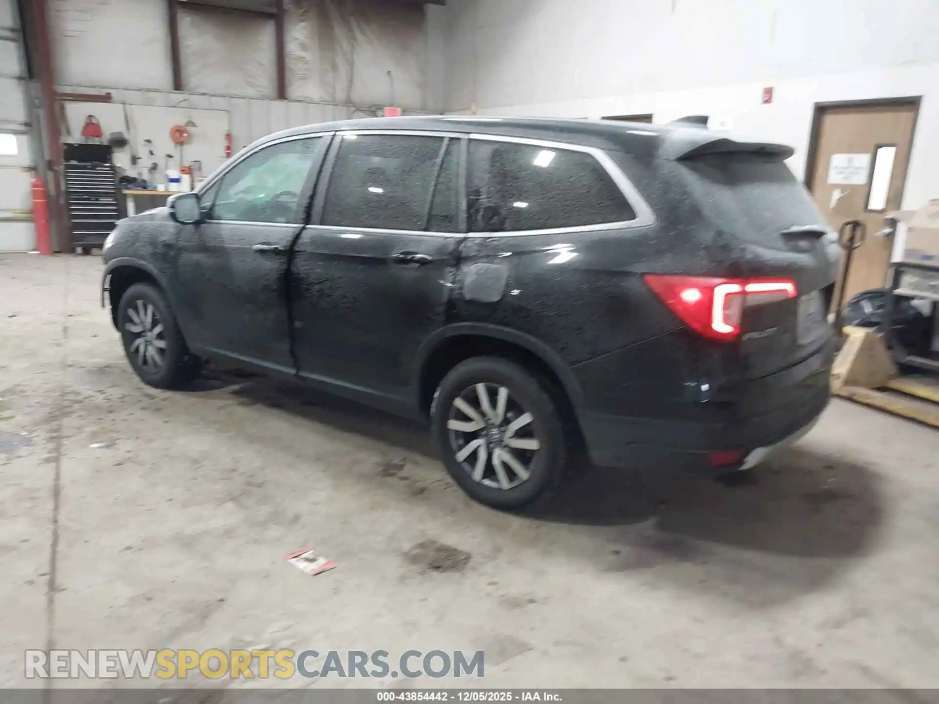 3 fotografías del automóvil dañado 5FNYF6H52MB093745 HONDA PILOT 2021