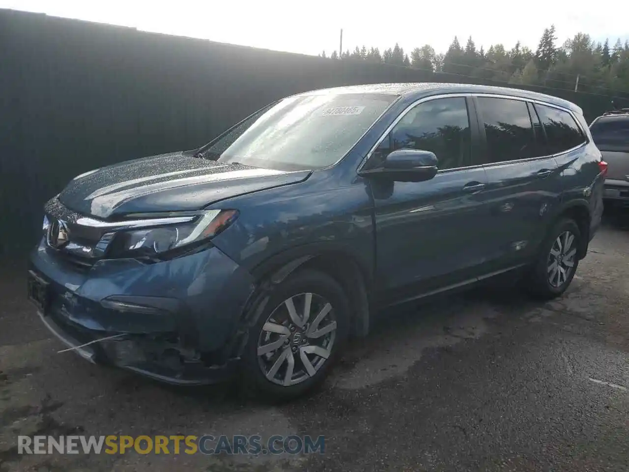 1 Photograph of a damaged car 5FNYF6H52MB097858 HONDA PILOT 2021