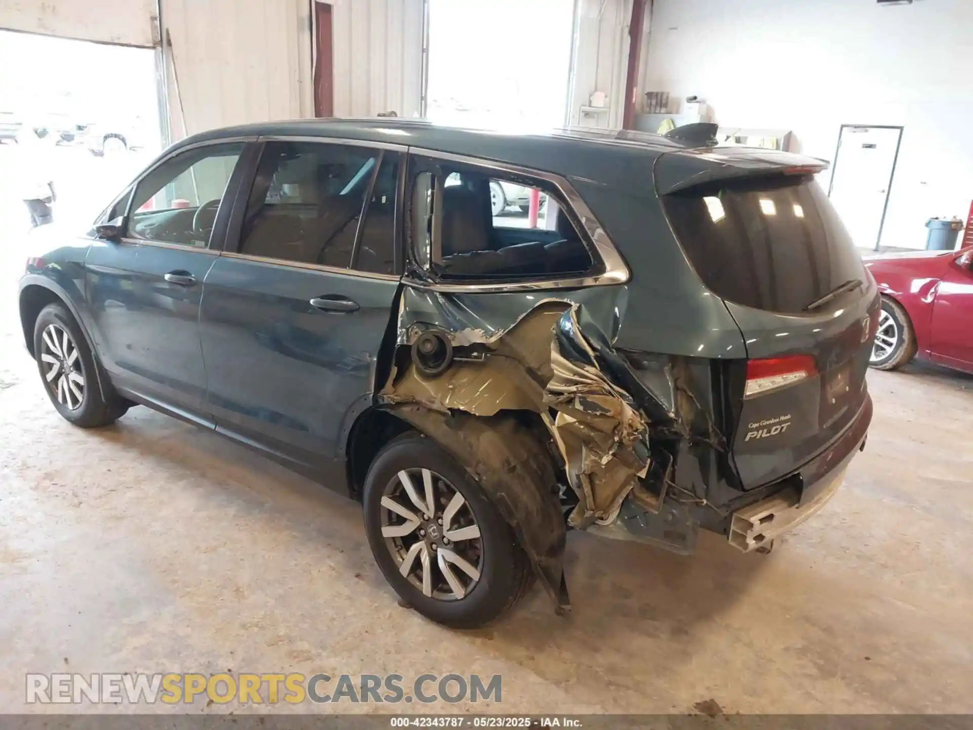 3 Photograph of a damaged car 5FNYF6H54MB082455 HONDA PILOT 2021