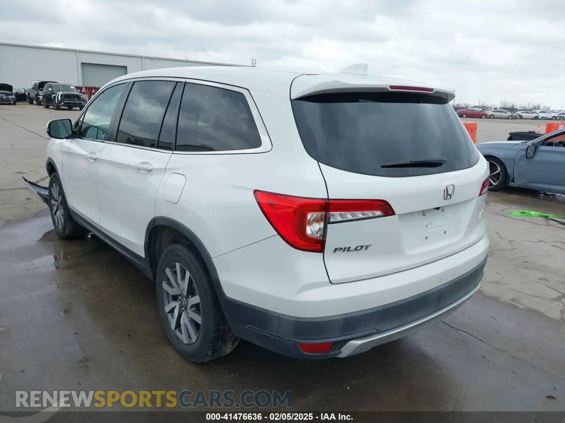 3 Photograph of a damaged car 5FNYF6H55MB031305 HONDA PILOT 2021