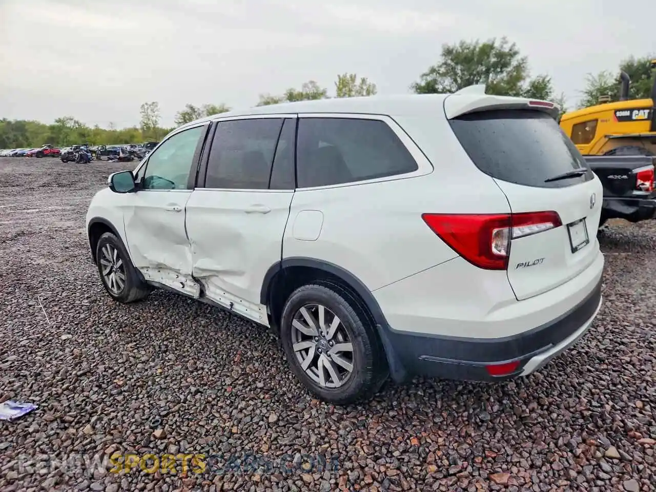 2 fotografías del automóvil dañado 5FNYF6H55MB075711 HONDA PILOT 2021