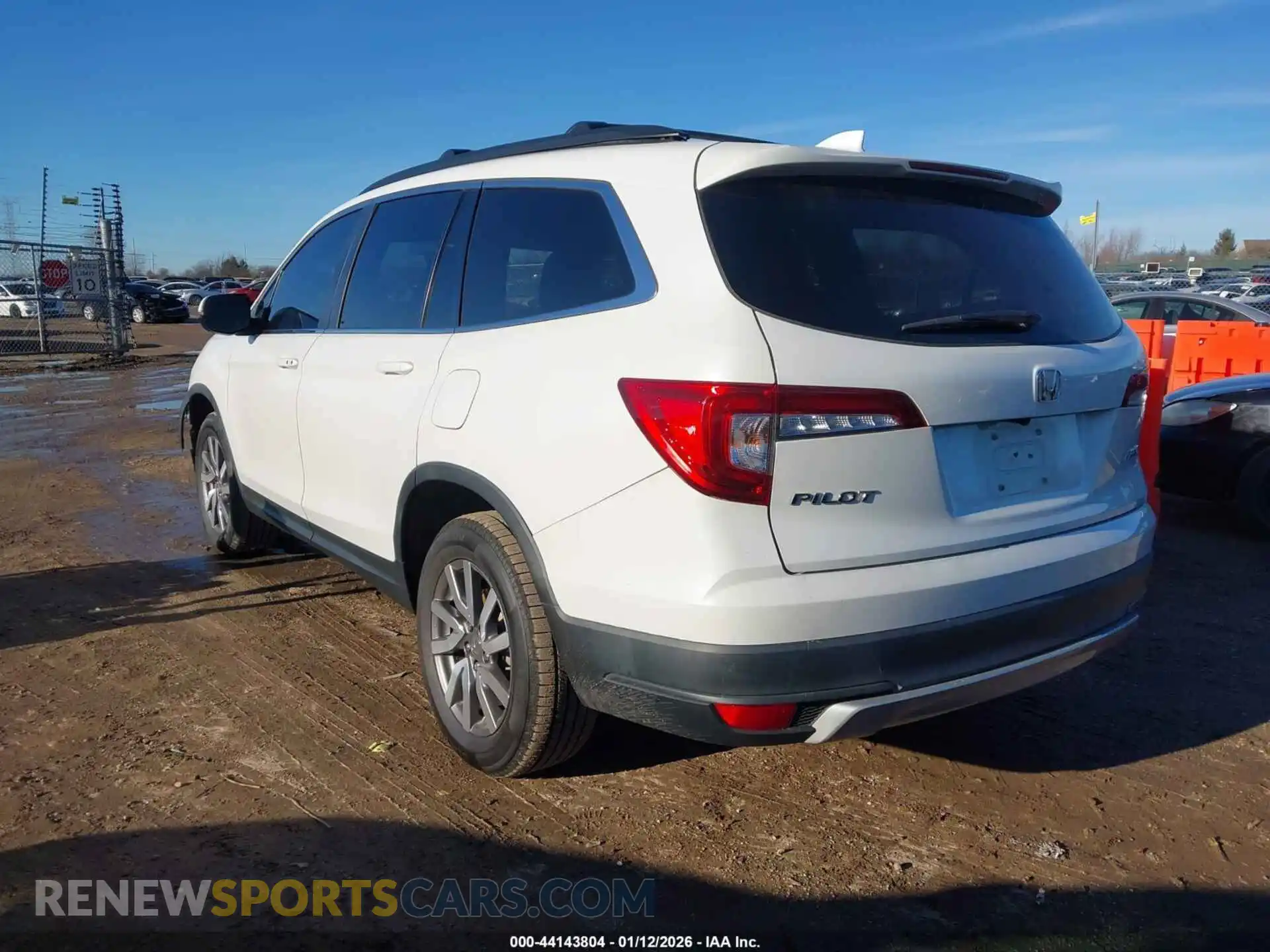3 Photograph of a damaged car 5FNYF6H57MB086239 HONDA PILOT 2021