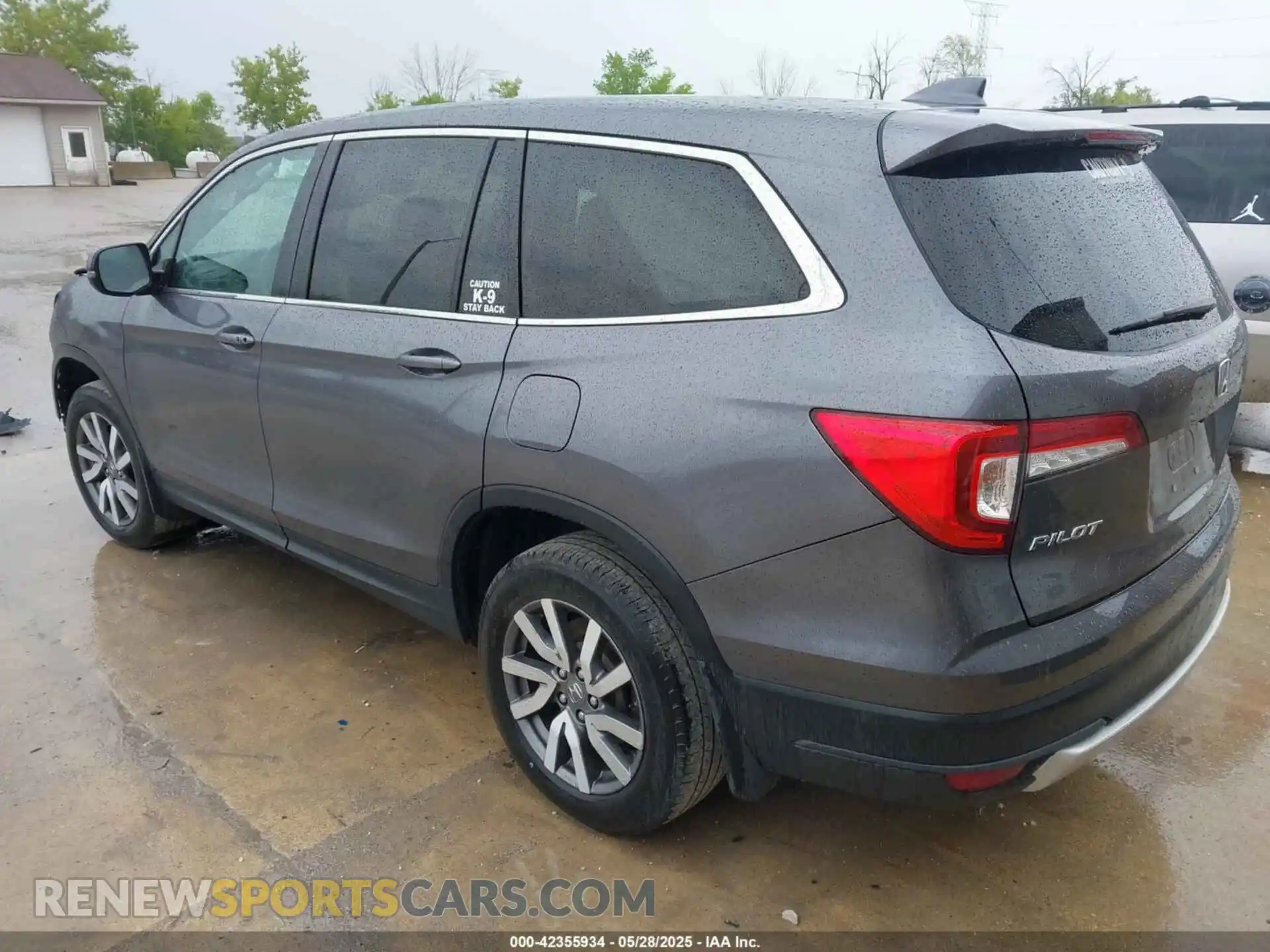 3 Photograph of a damaged car 5FNYF6H58MB030939 HONDA PILOT 2021