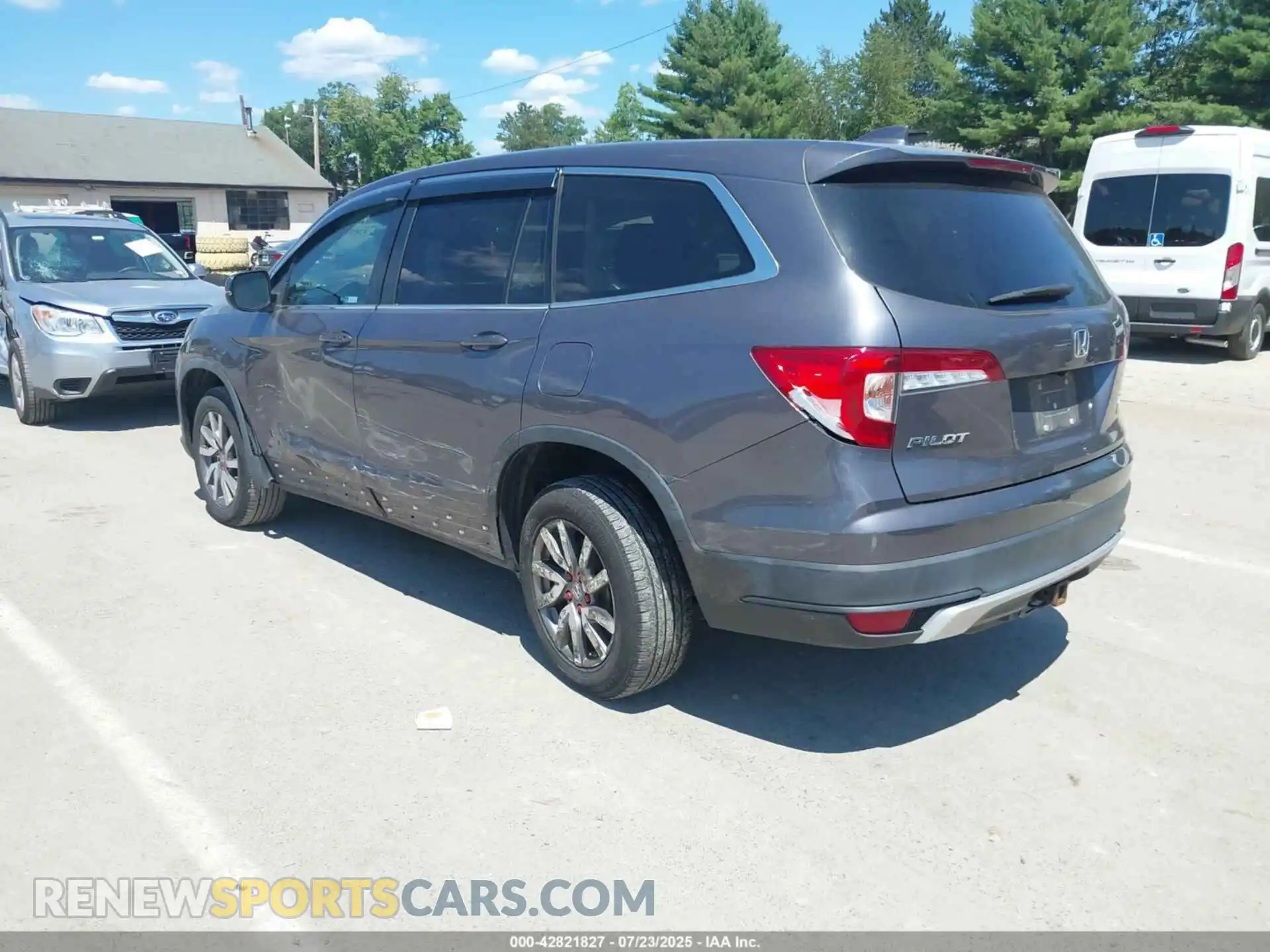 2 Photograph of a damaged car 5FNYF6H59MB011123 HONDA PILOT 2021