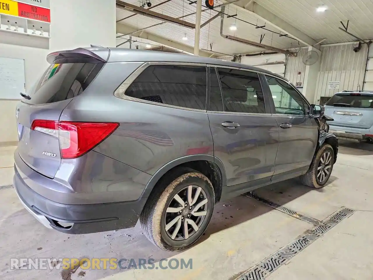 3 Photograph of a damaged car 5FNYF6H5XMB052733 HONDA PILOT 2021