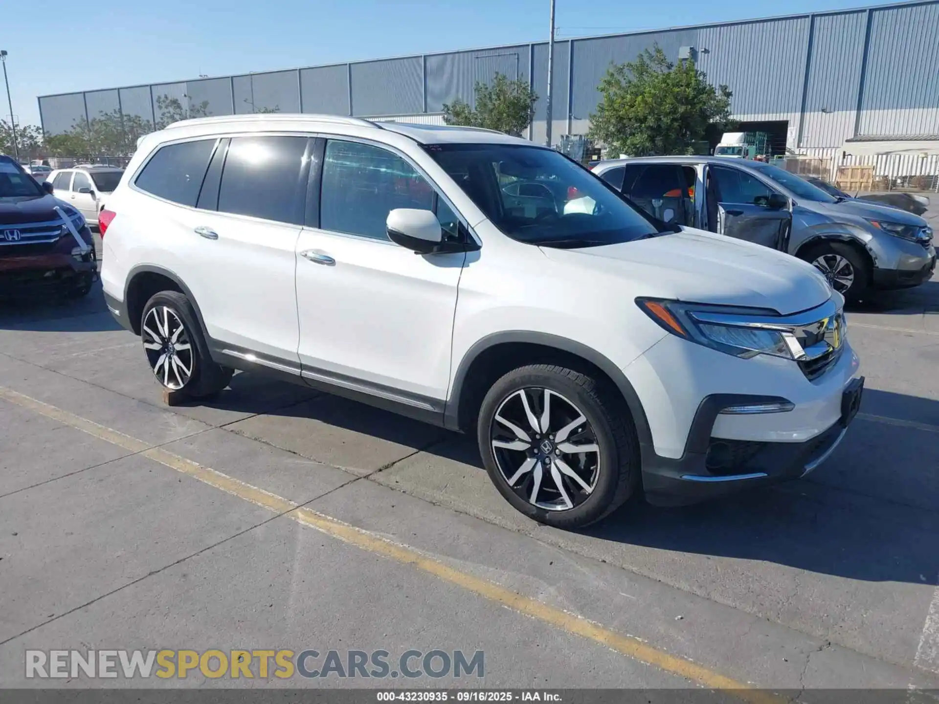 1 Photograph of a damaged car 5FNYF6H61MB059854 HONDA PILOT 2021