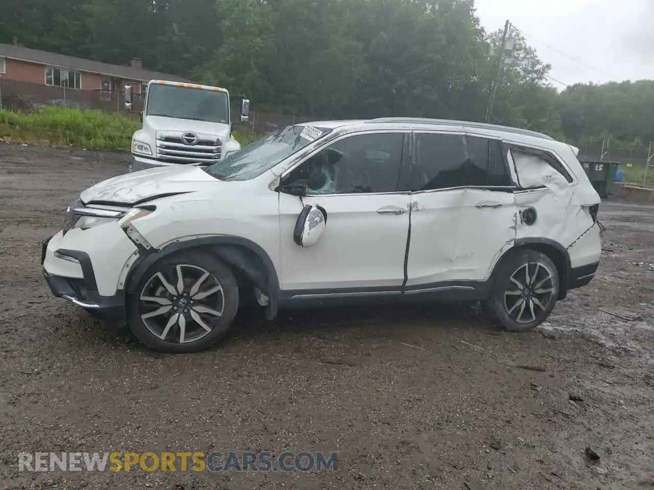 1 Photograph of a damaged car 5FNYF6H64MB004962 HONDA PILOT 2021