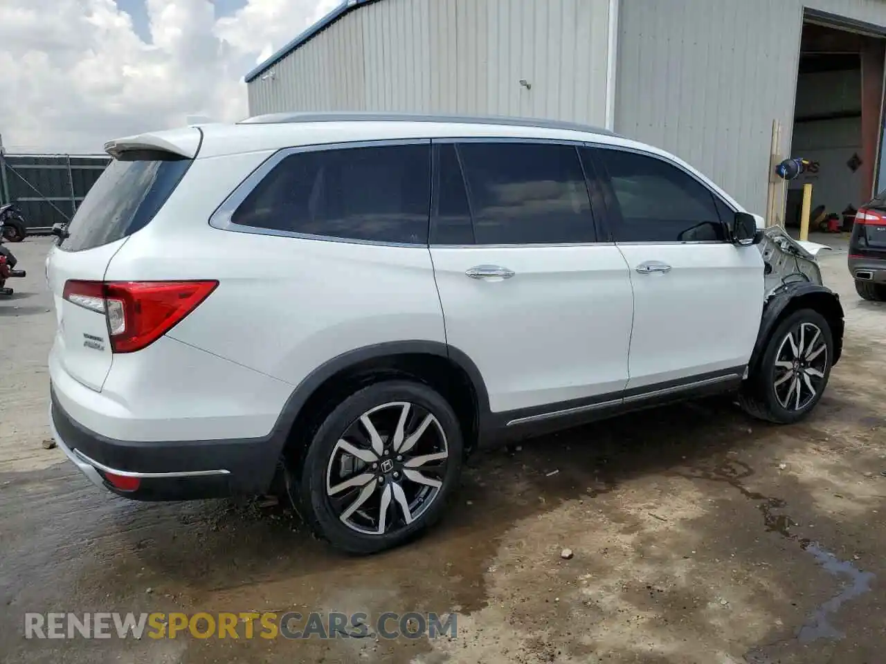 3 Photograph of a damaged car 5FNYF6H68MB077008 HONDA PILOT 2021