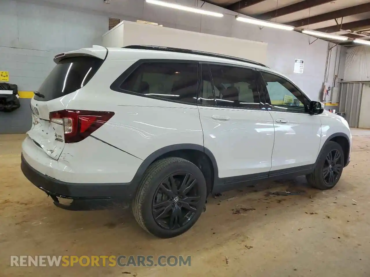 3 Photograph of a damaged car 5FNYF6H70MB065573 HONDA PILOT 2021