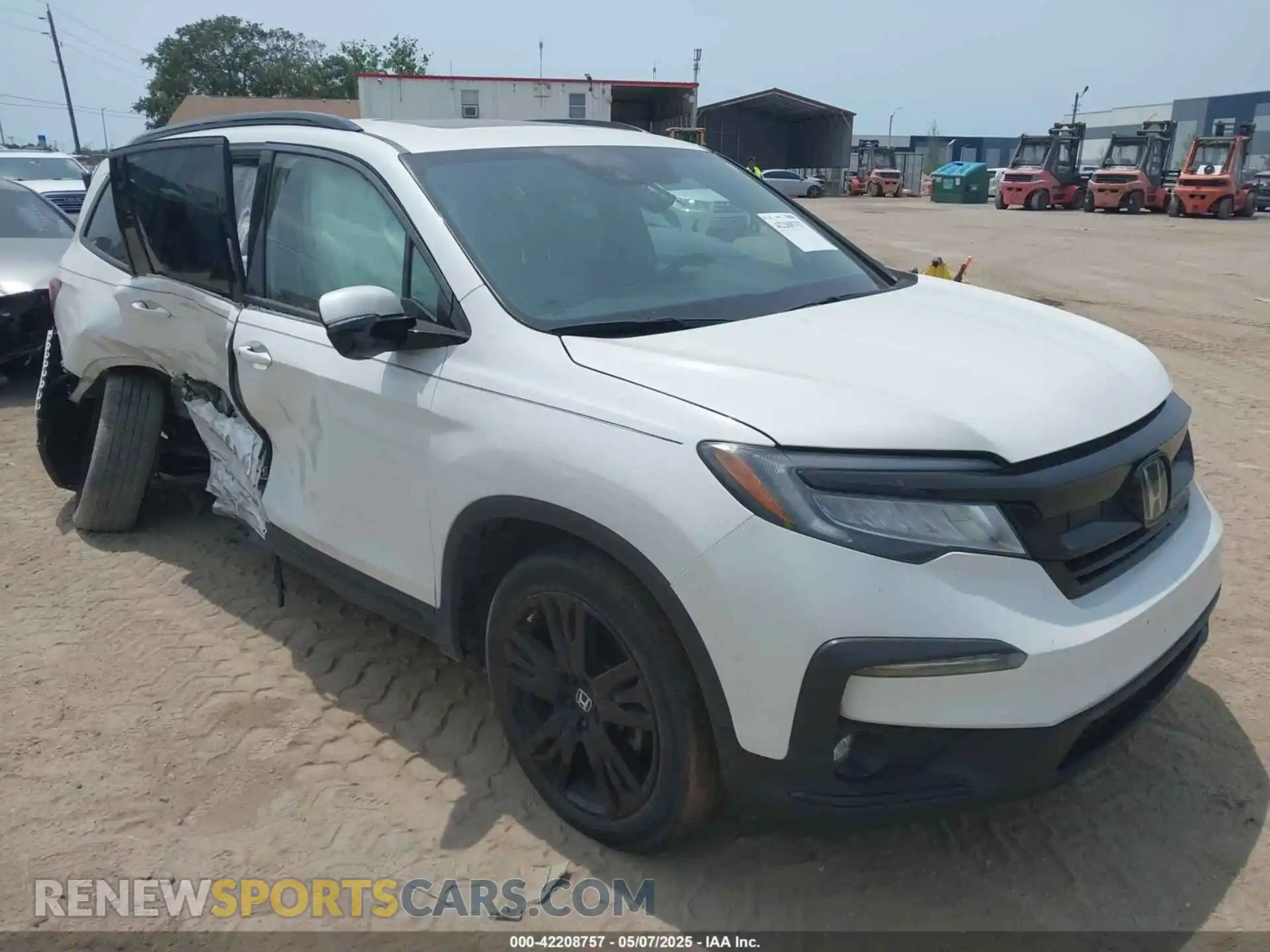 1 Photograph of a damaged car 5FNYF6H71MB036843 HONDA PILOT 2021