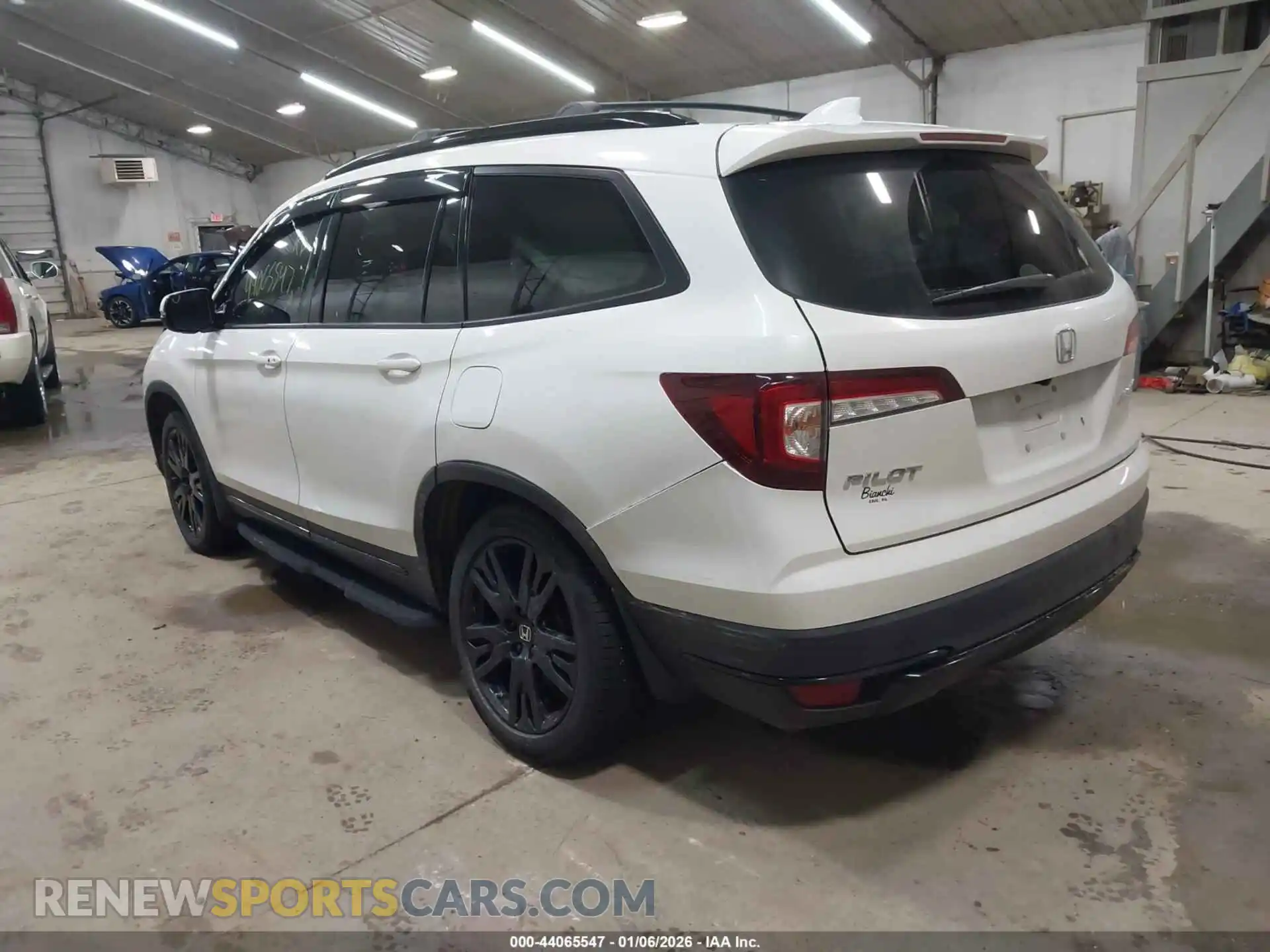 3 Photograph of a damaged car 5FNYF6H72MB080012 HONDA PILOT 2021