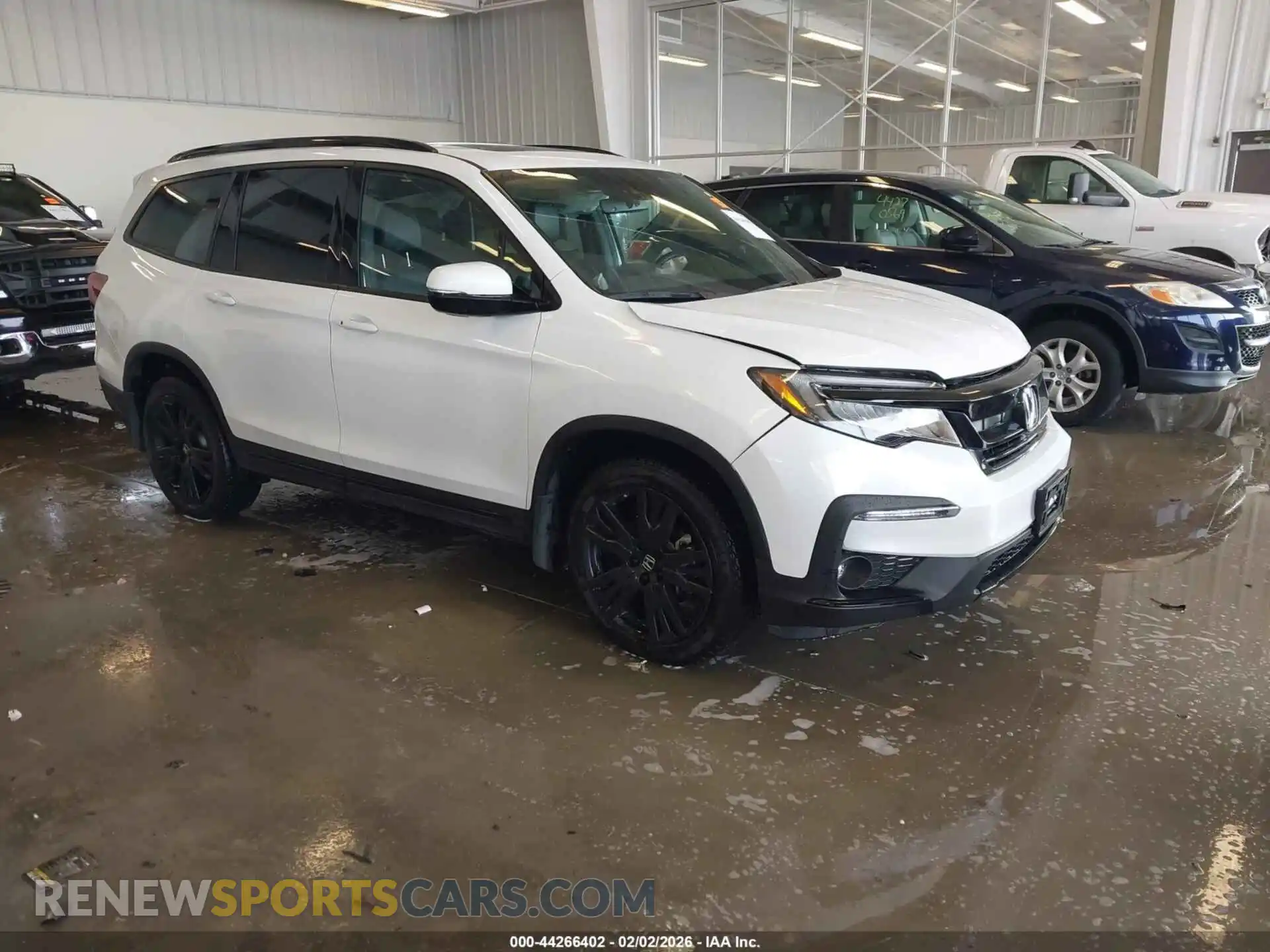 1 Photograph of a damaged car 5FNYF6H75MB042192 HONDA PILOT 2021