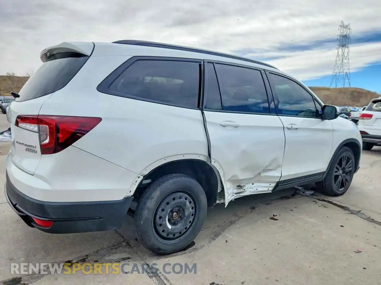 3 Photograph of a damaged car 5FNYF6H77MB068230 HONDA PILOT 2021