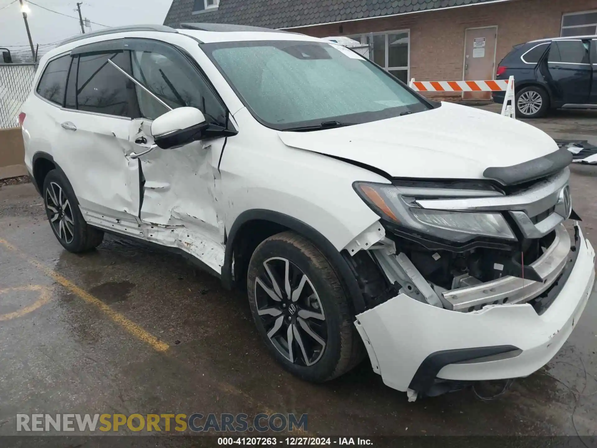 1 Photograph of a damaged car 5FNYF6H90MB031795 HONDA PILOT 2021
