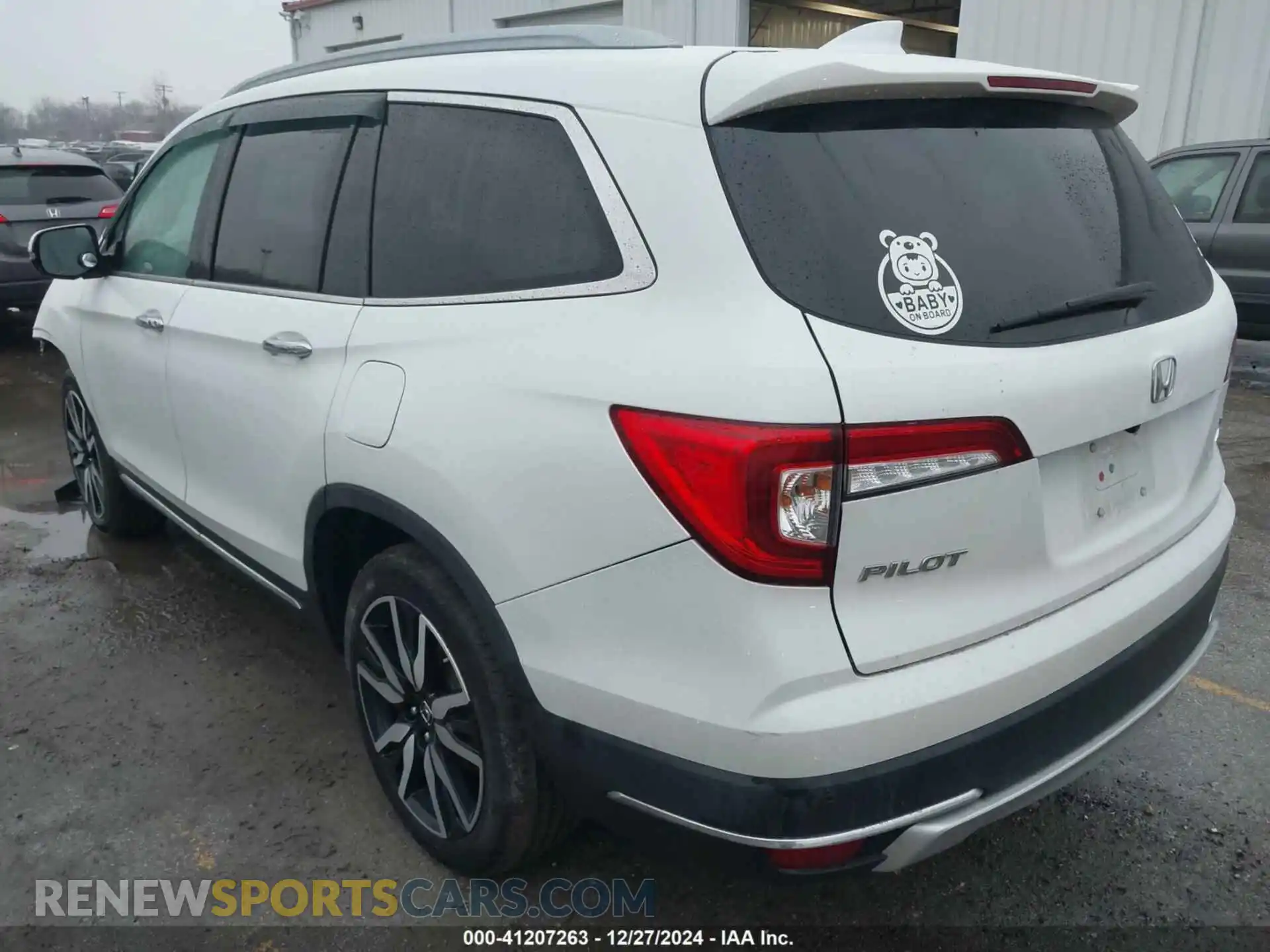 3 Photograph of a damaged car 5FNYF6H90MB031795 HONDA PILOT 2021