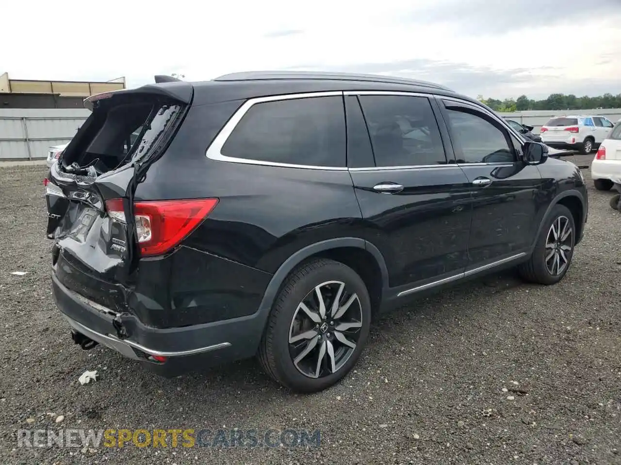 3 Photograph of a damaged car 5FNYF6H95MB045000 HONDA PILOT 2021