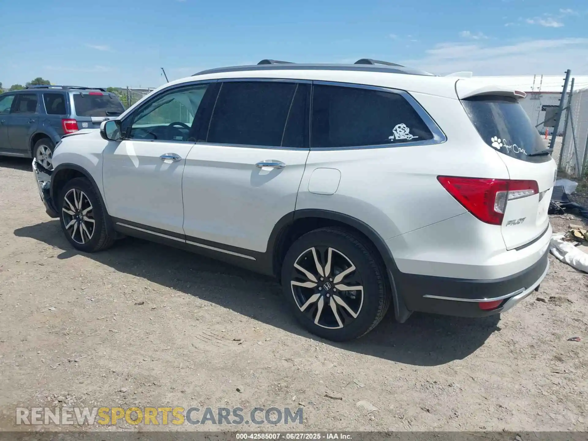3 Photograph of a damaged car 5FNYF6H96MB030036 HONDA PILOT 2021