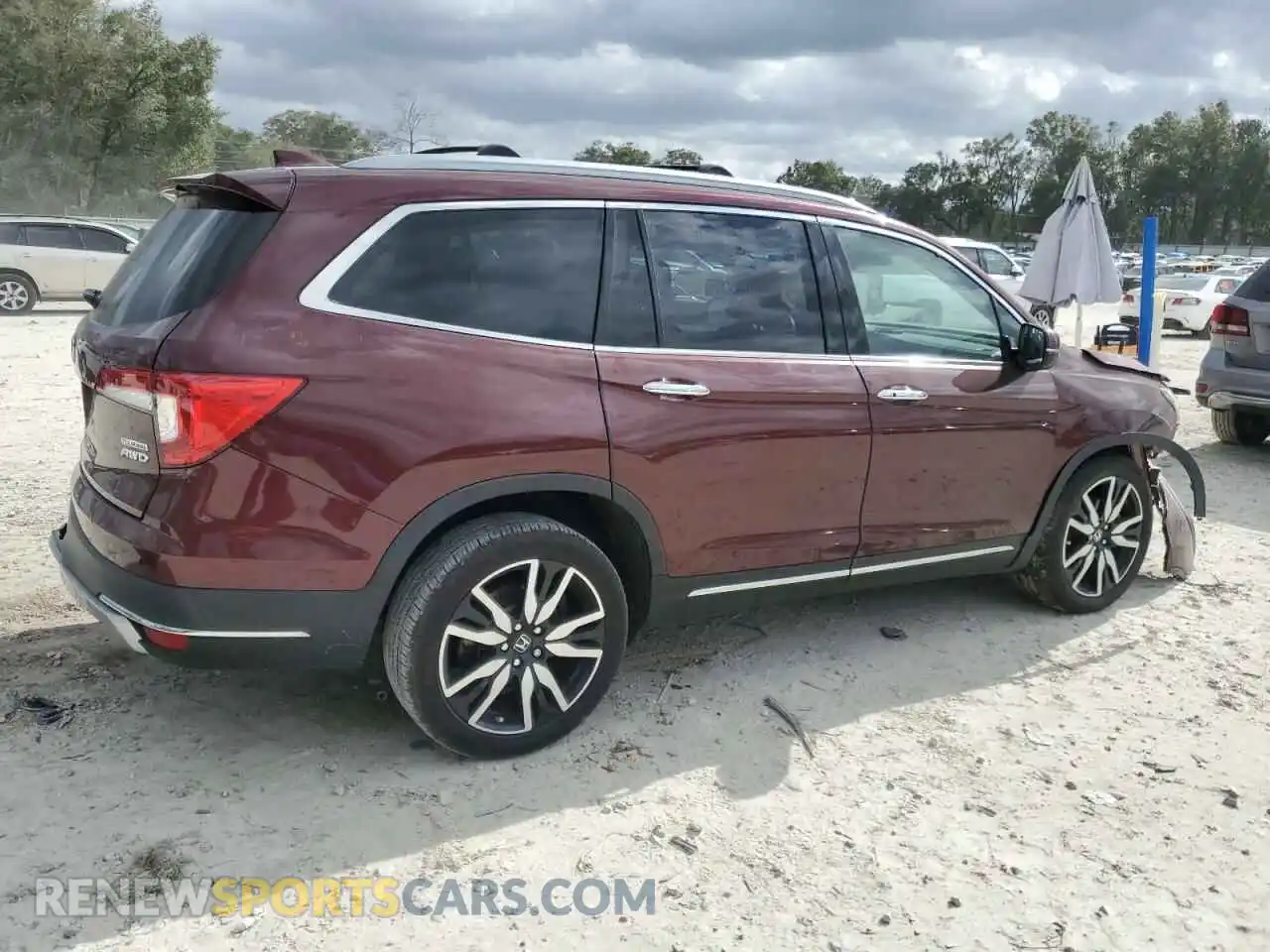 3 Photograph of a damaged car 5FNYF6H96MB041117 HONDA PILOT 2021