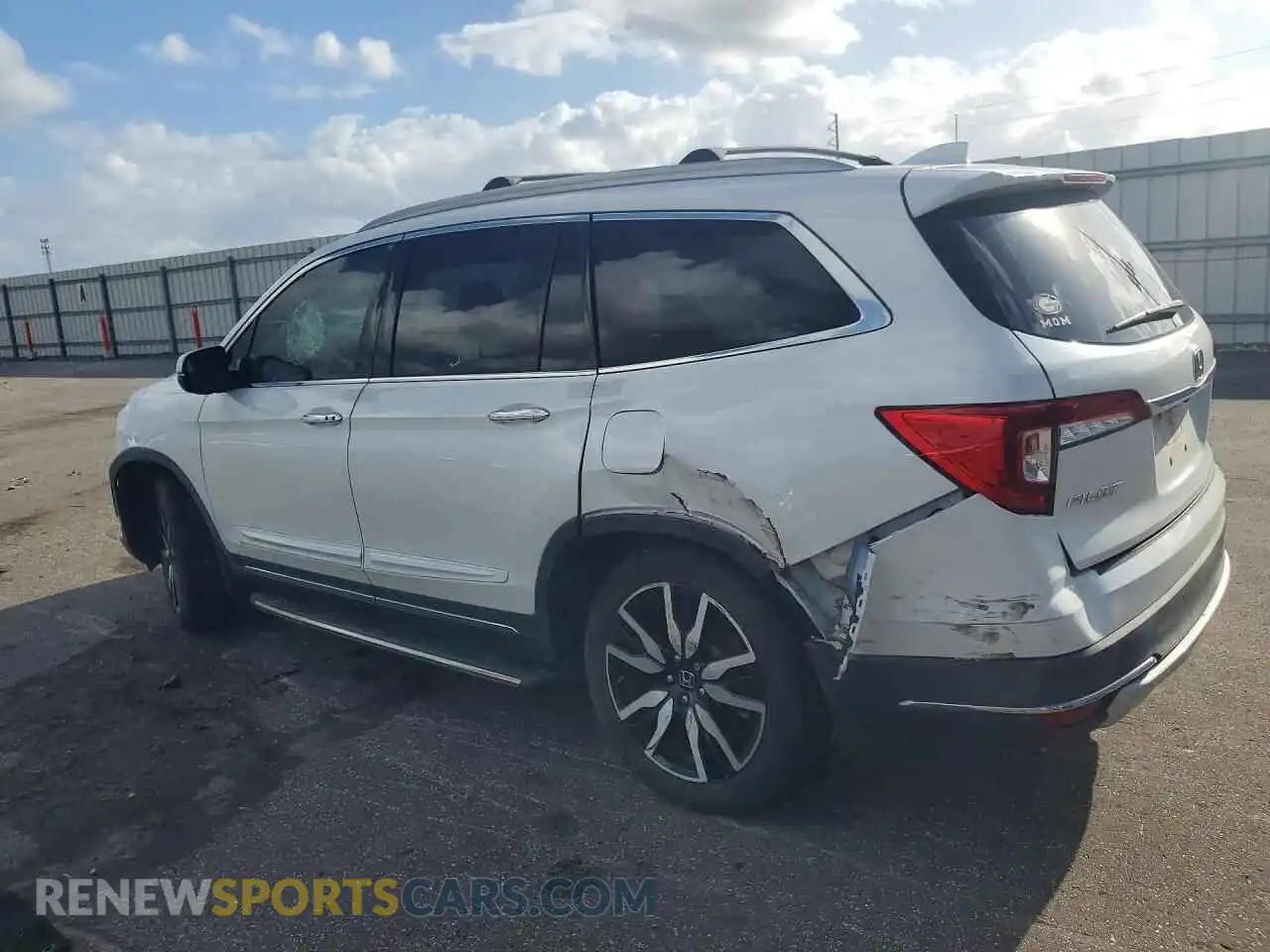 2 Photograph of a damaged car 5FNYF6H97MB033785 HONDA PILOT 2021