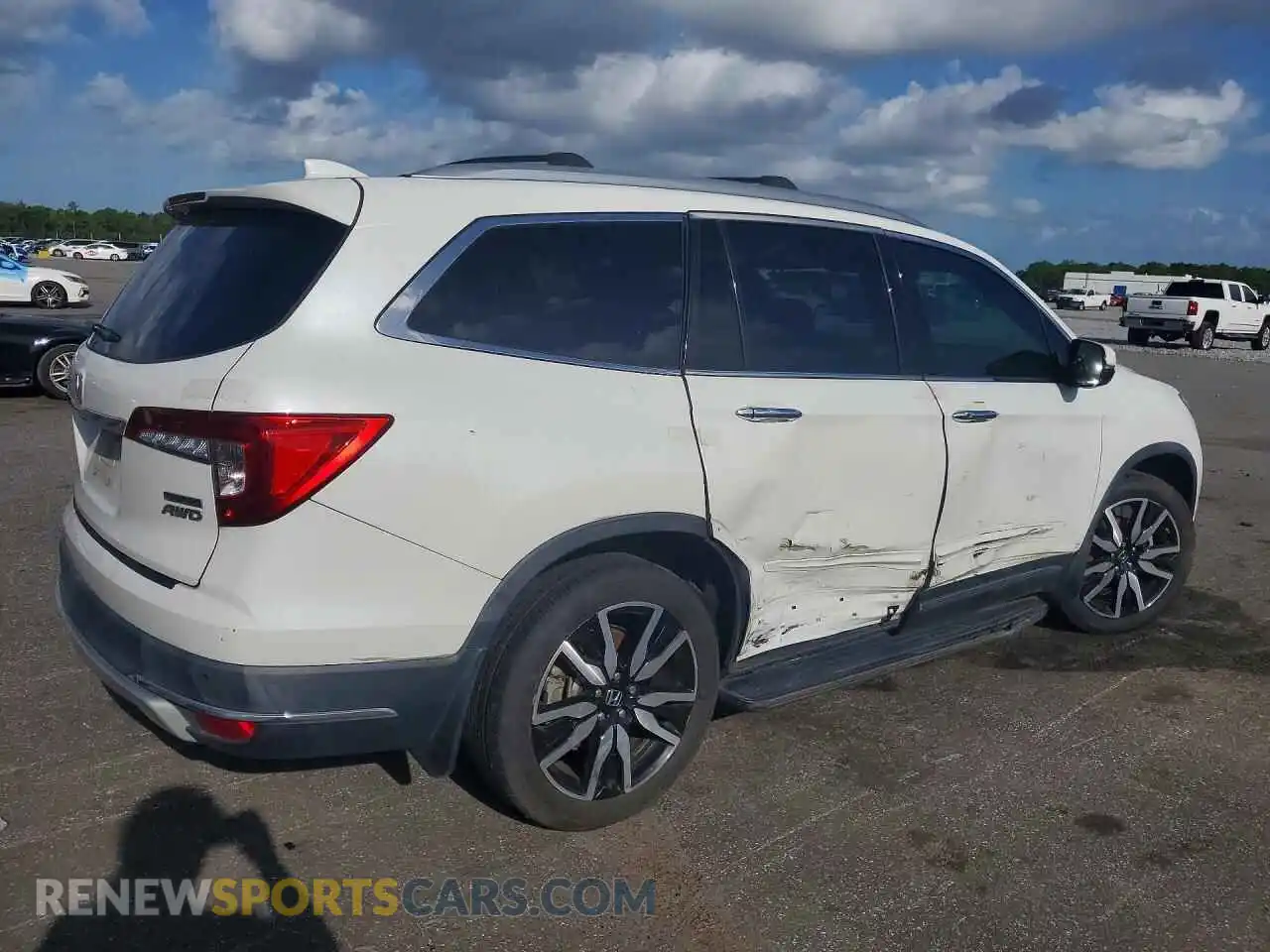 3 Photograph of a damaged car 5FNYF6H97MB033785 HONDA PILOT 2021