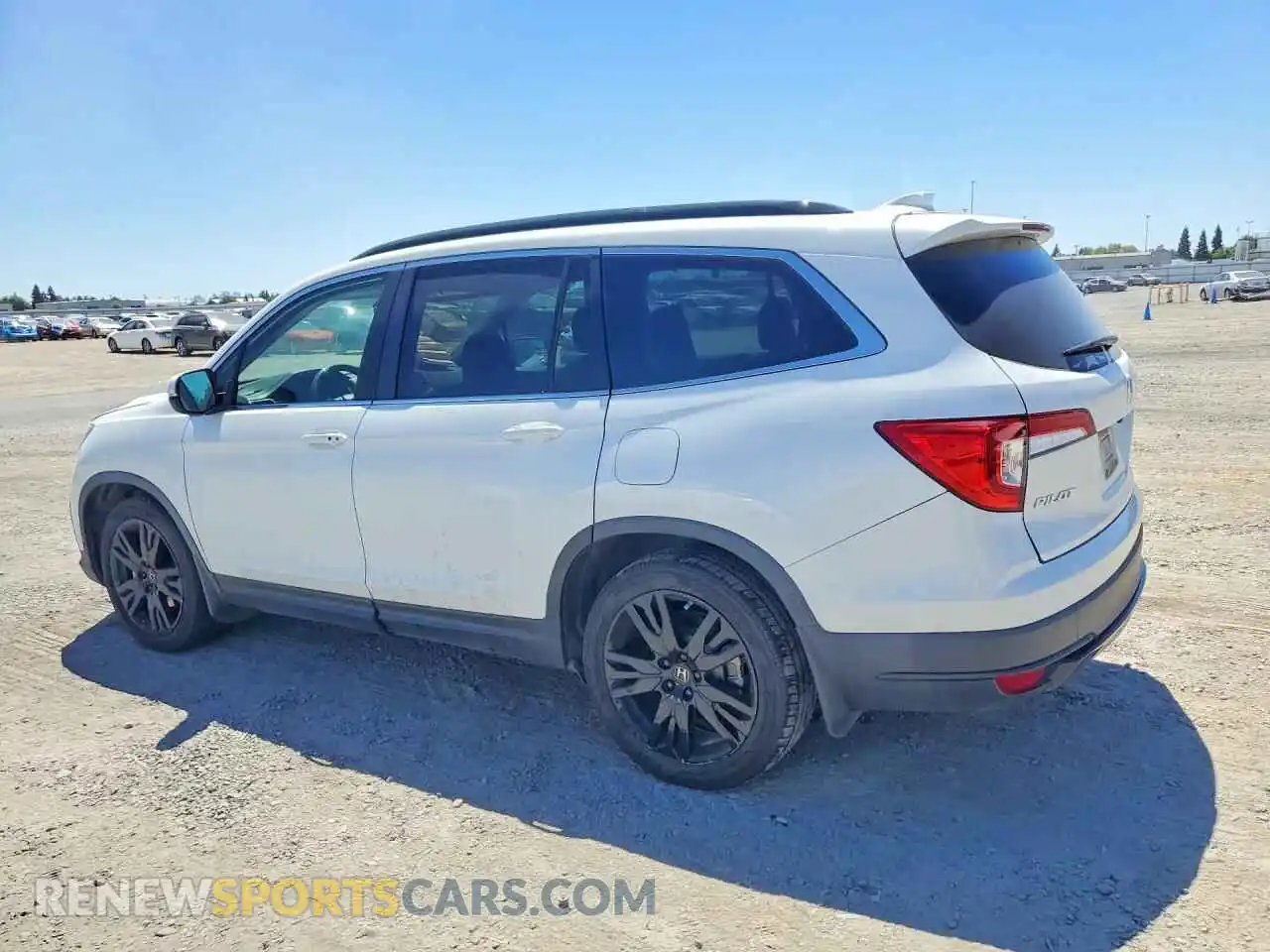 2 Photograph of a damaged car 5FNYF5H20NB011822 HONDA PILOT 2022