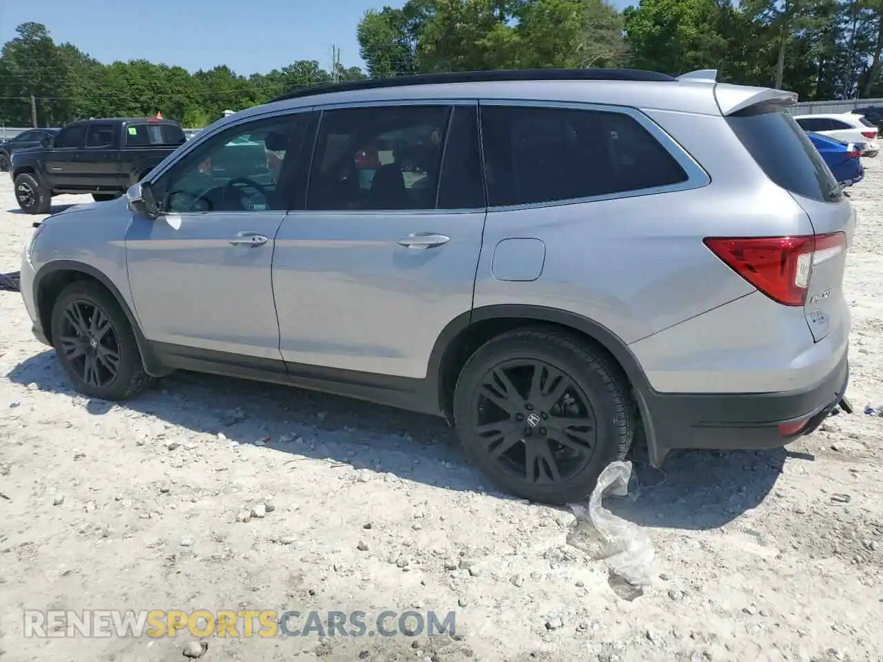2 Photograph of a damaged car 5FNYF5H22NB005584 HONDA PILOT 2022