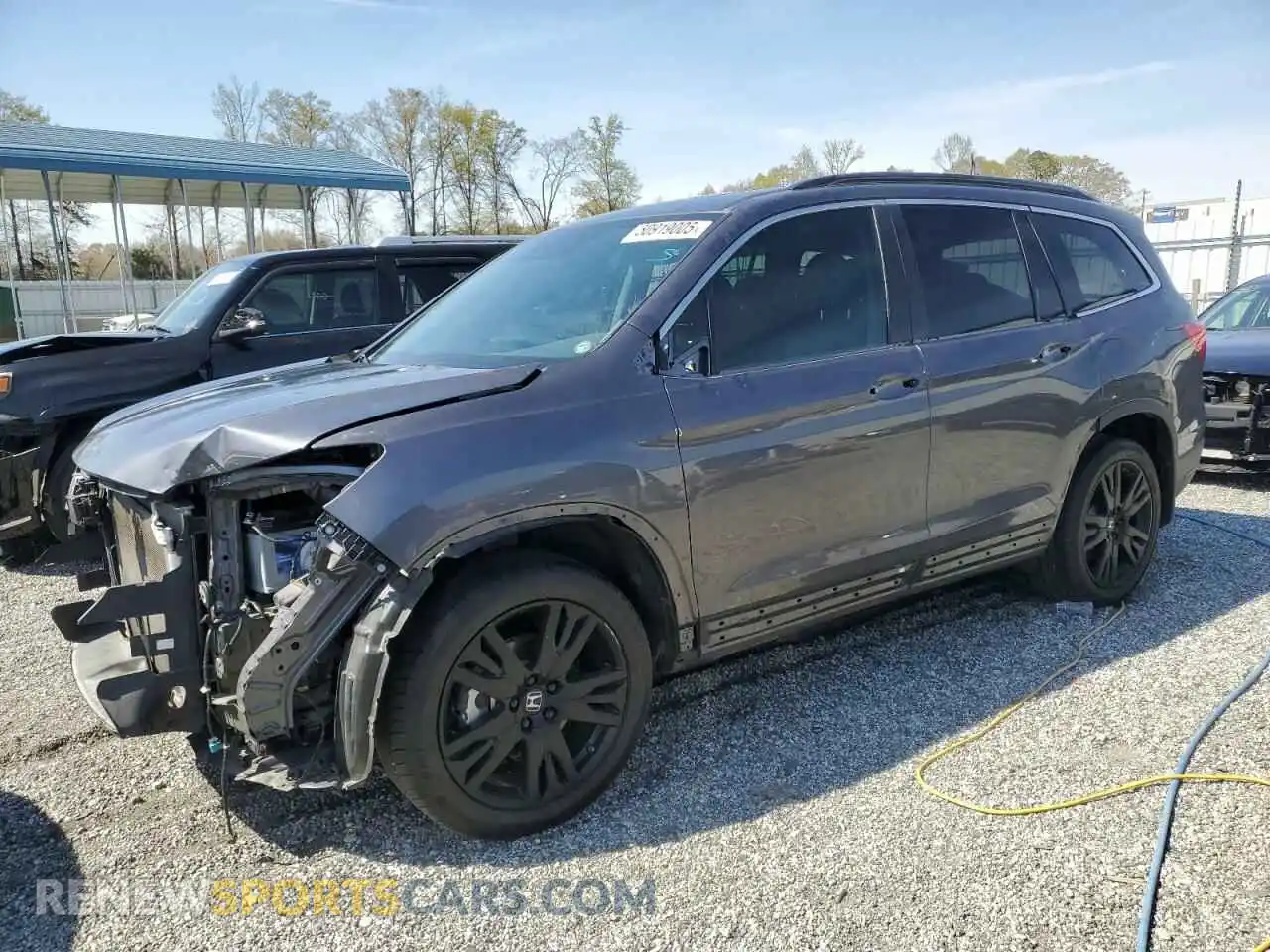 1 Photograph of a damaged car 5FNYF5H23NB023656 HONDA PILOT 2022