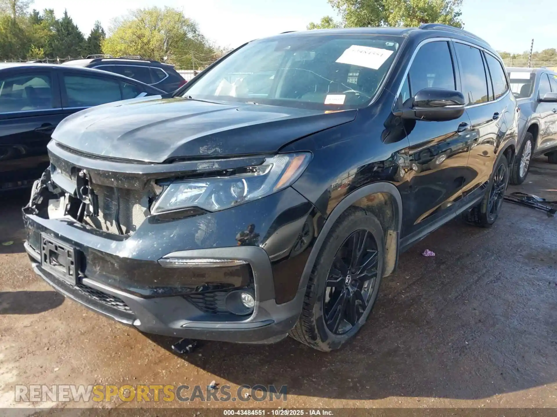 2 Photograph of a damaged car 5FNYF5H24NB026730 HONDA PILOT 2022