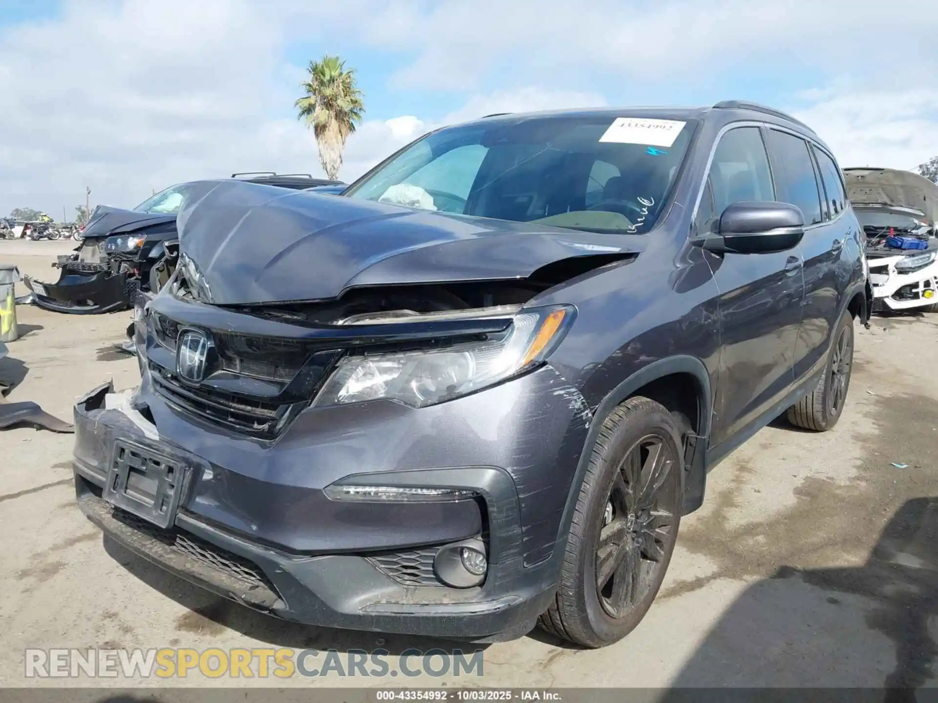 2 Photograph of a damaged car 5FNYF5H26NB035381 HONDA PILOT 2022