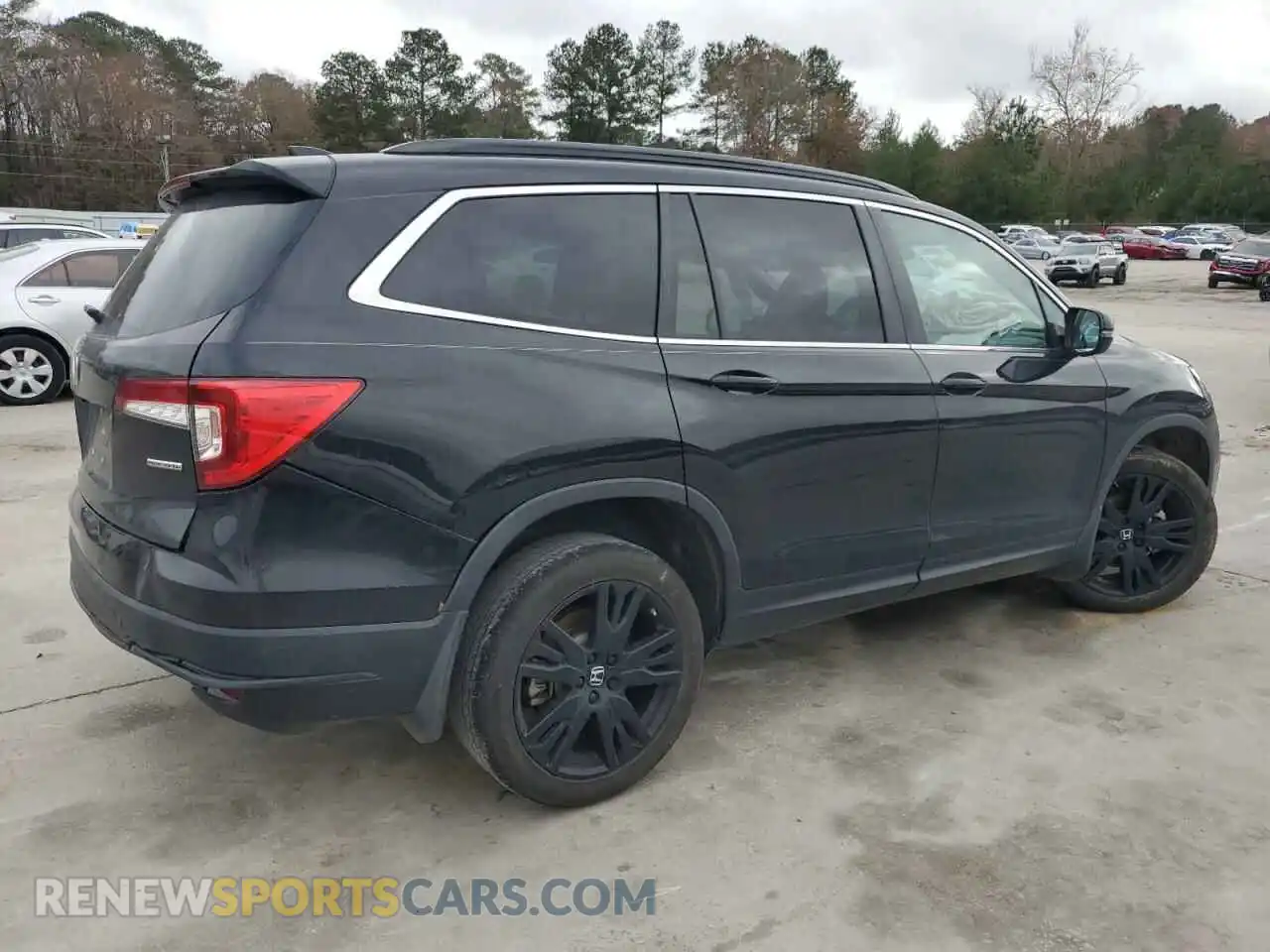 3 Photograph of a damaged car 5FNYF5H27NB027015 HONDA PILOT 2022