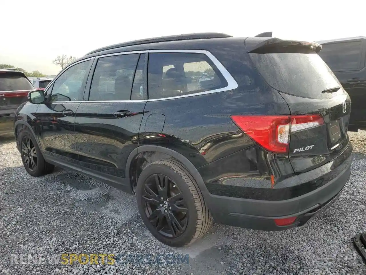 2 Photograph of a damaged car 5FNYF5H27NB027631 HONDA PILOT 2022