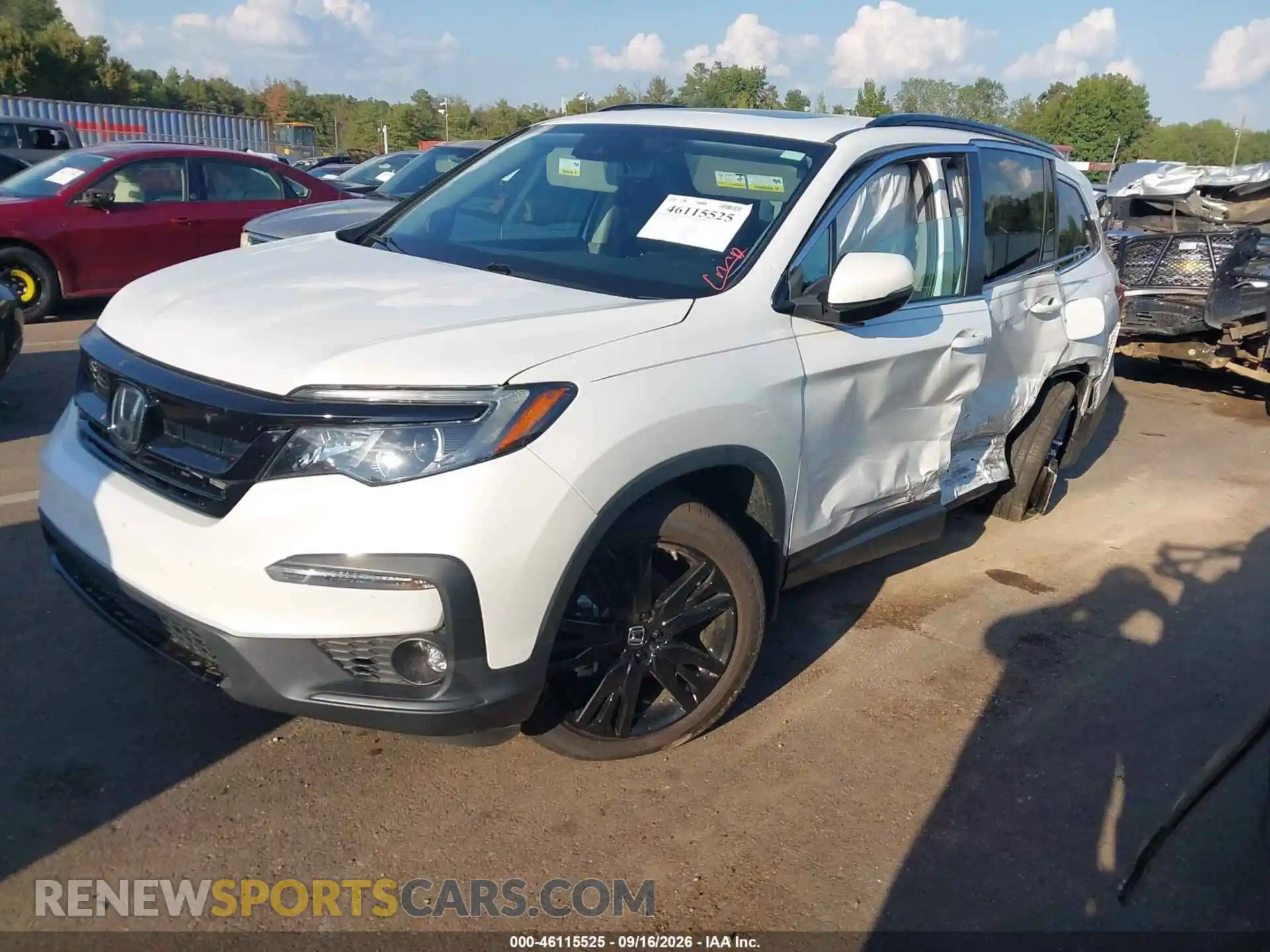 2 Photograph of a damaged car 5FNYF5H27NB032165 HONDA PILOT 2022