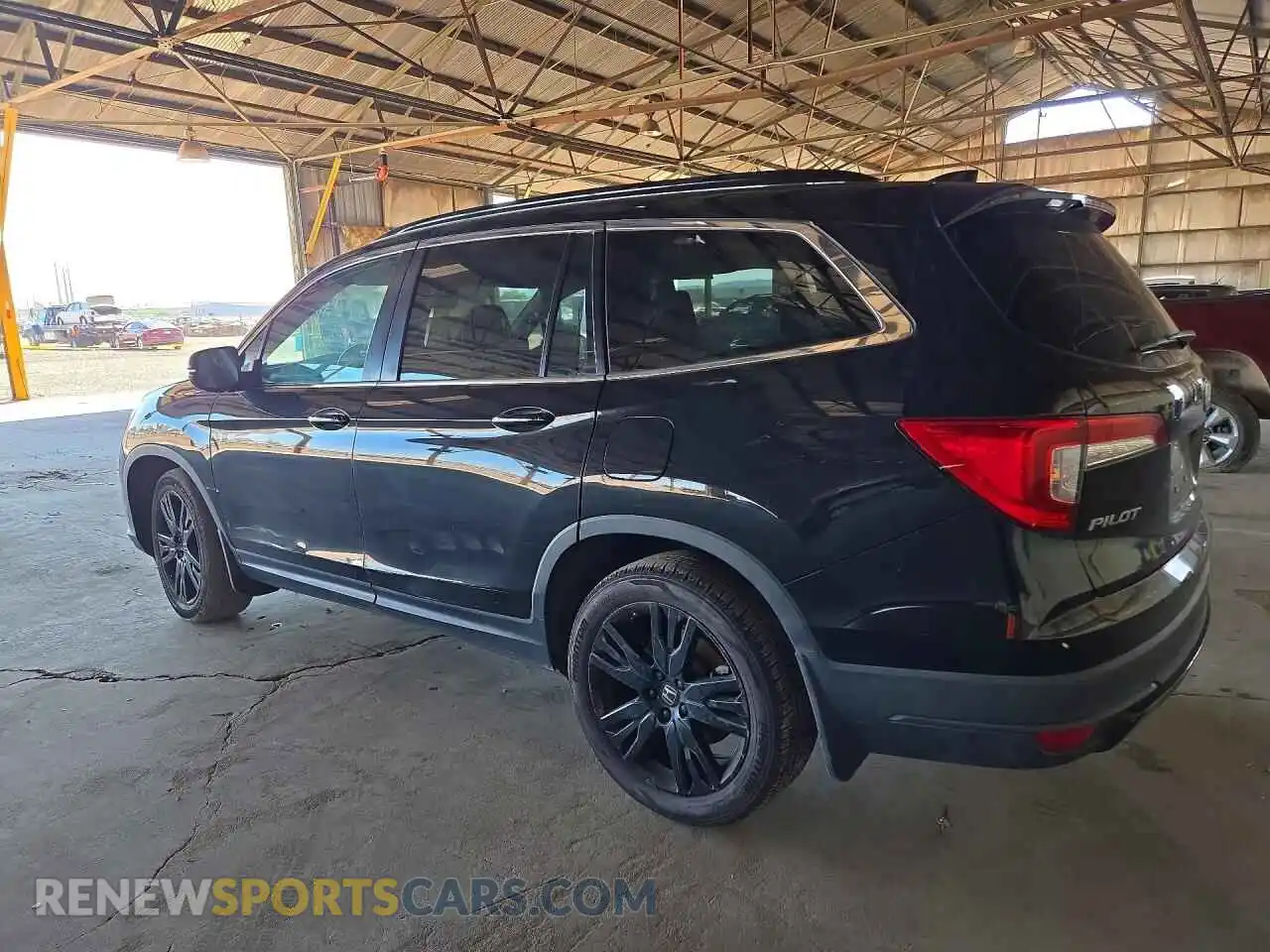 2 Photograph of a damaged car 5FNYF5H28NB021448 HONDA PILOT 2022