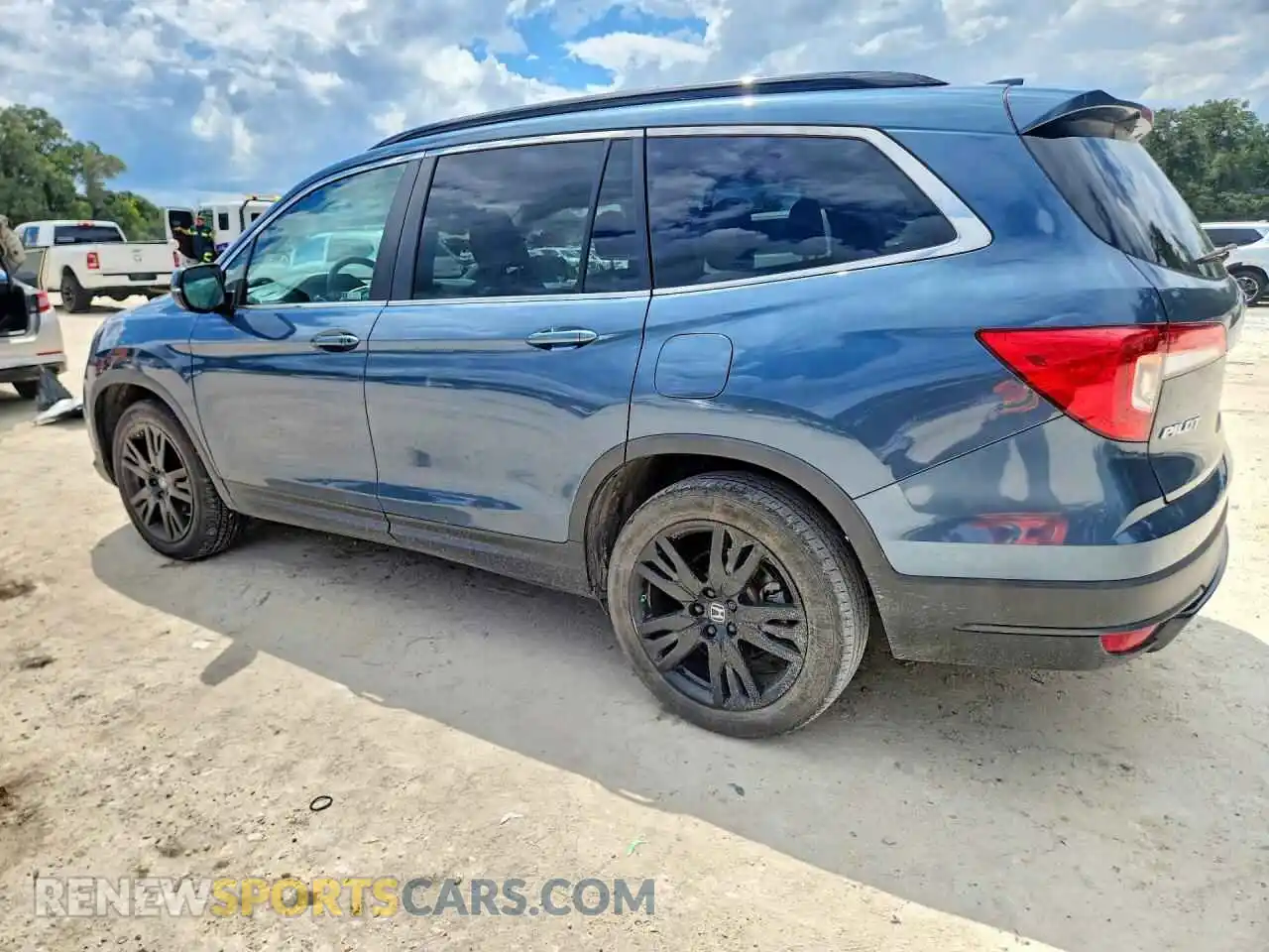 2 Photograph of a damaged car 5FNYF5H2XNB018924 HONDA PILOT 2022